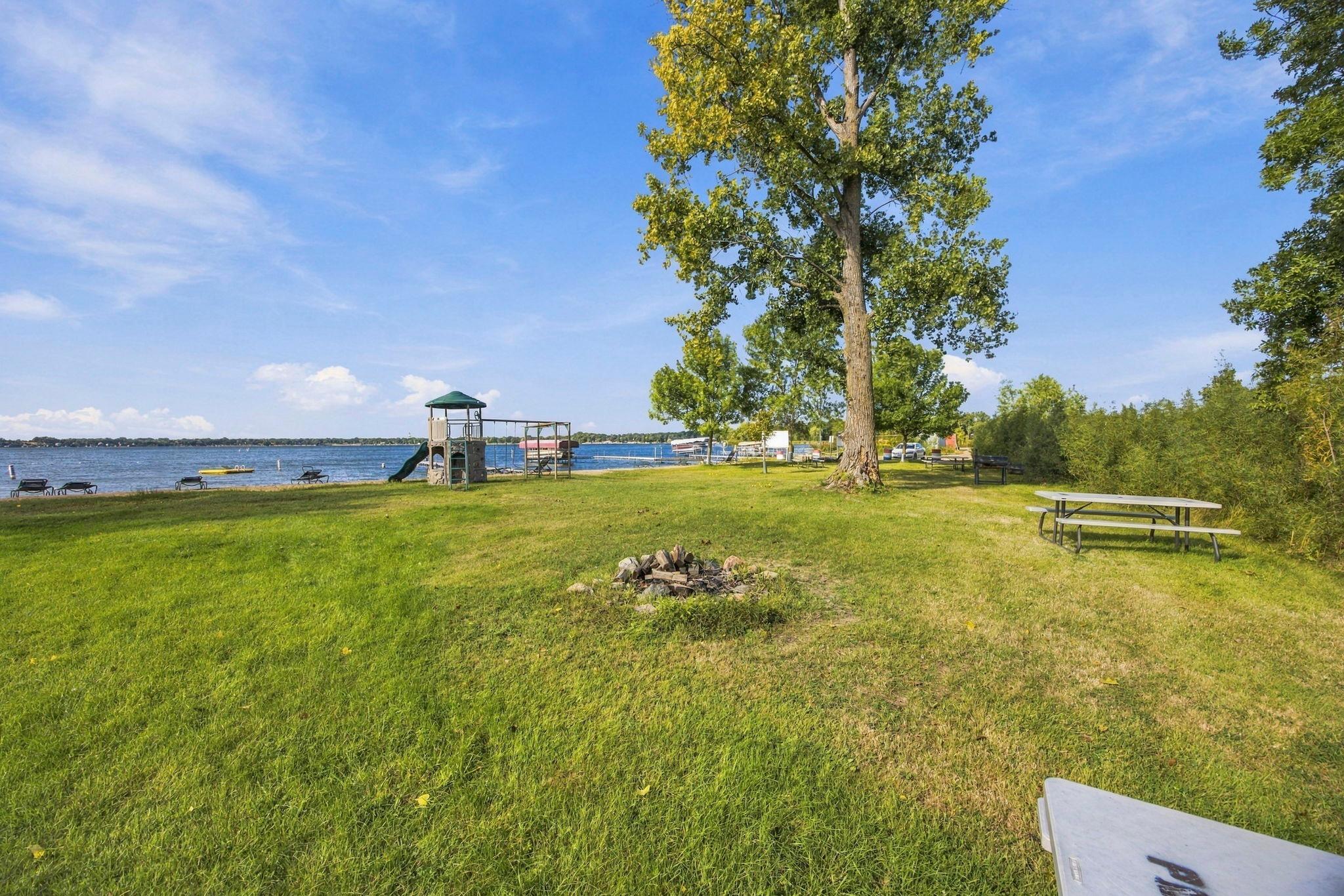 1712 Kestrel Circle Property Photo 37