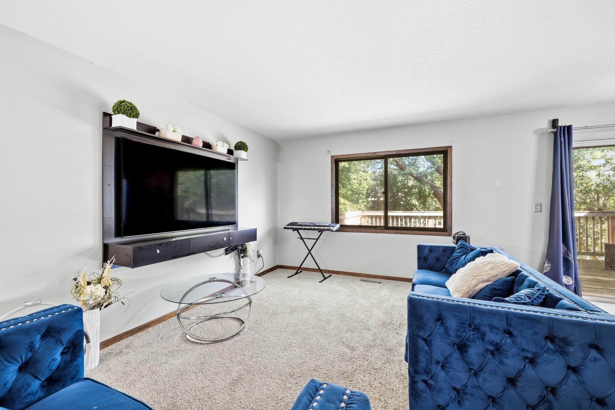 7865 Yucca Lane N A Property Photo 4