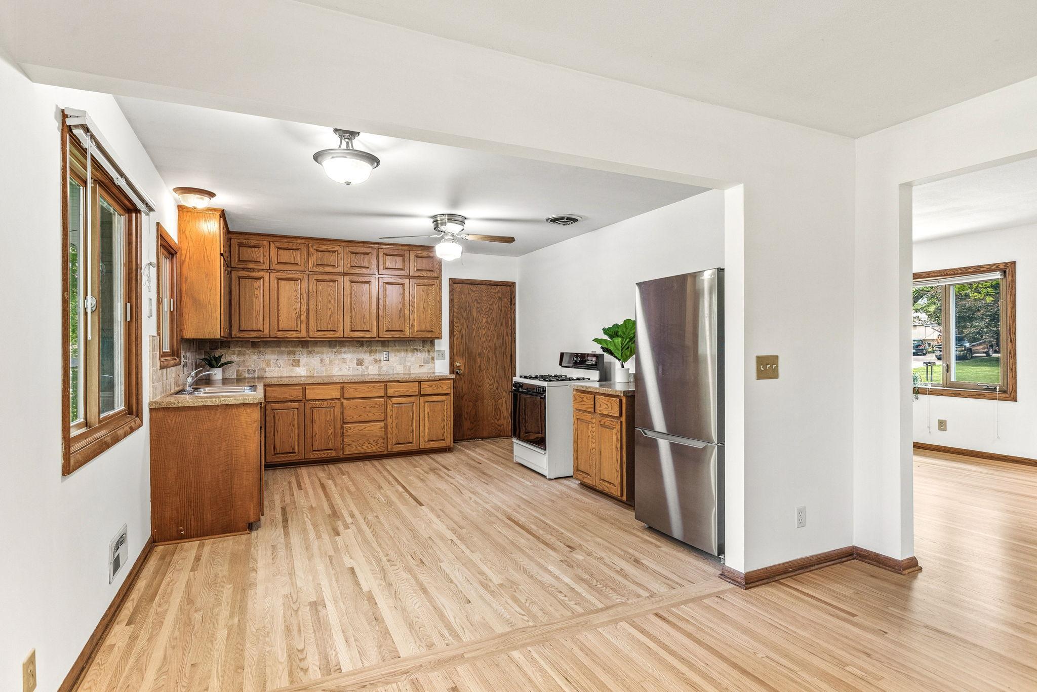 1760 Garland Lane N Property Photo 16