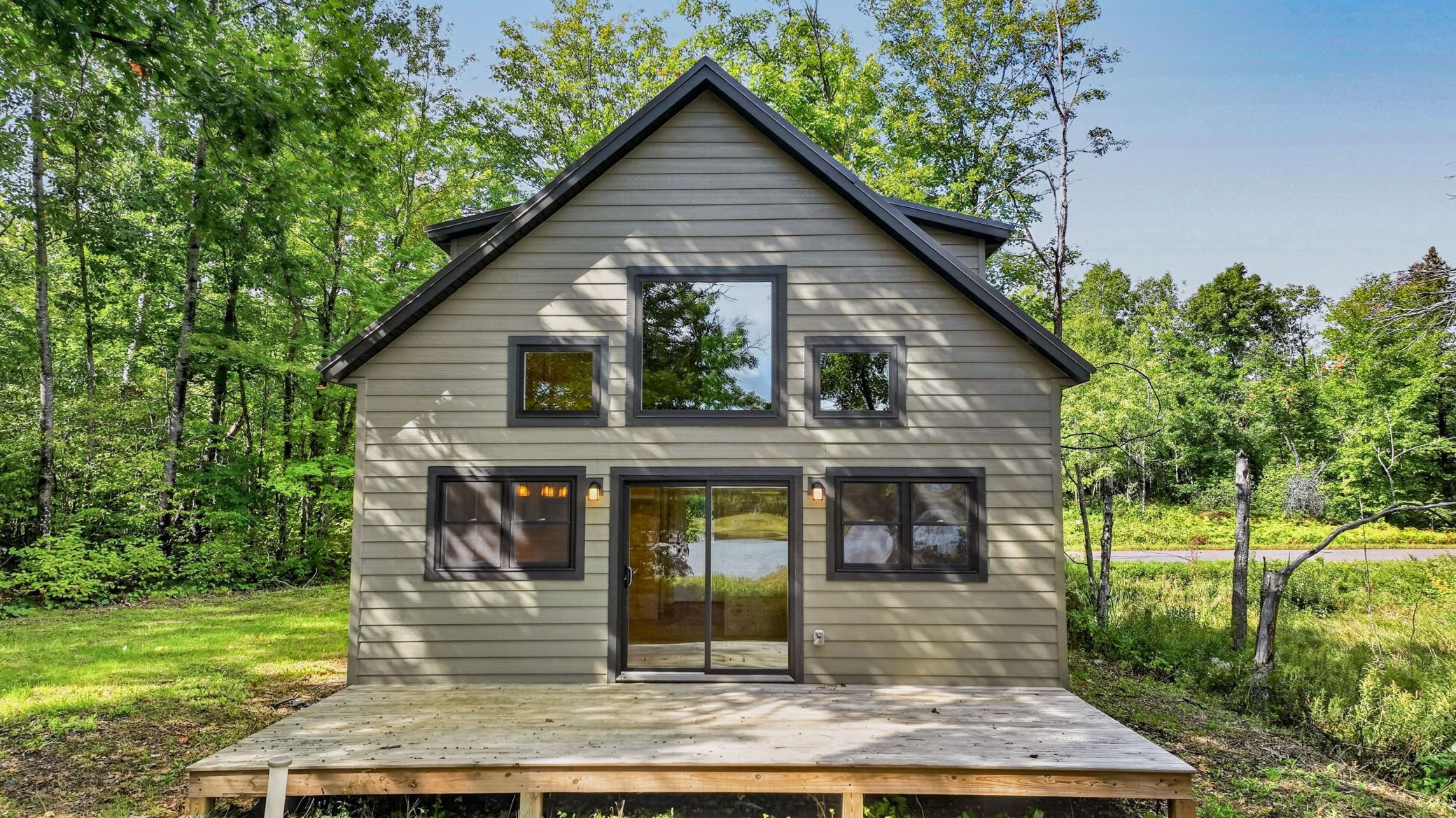 9842 N Gardner Lake Road Property Photo 1