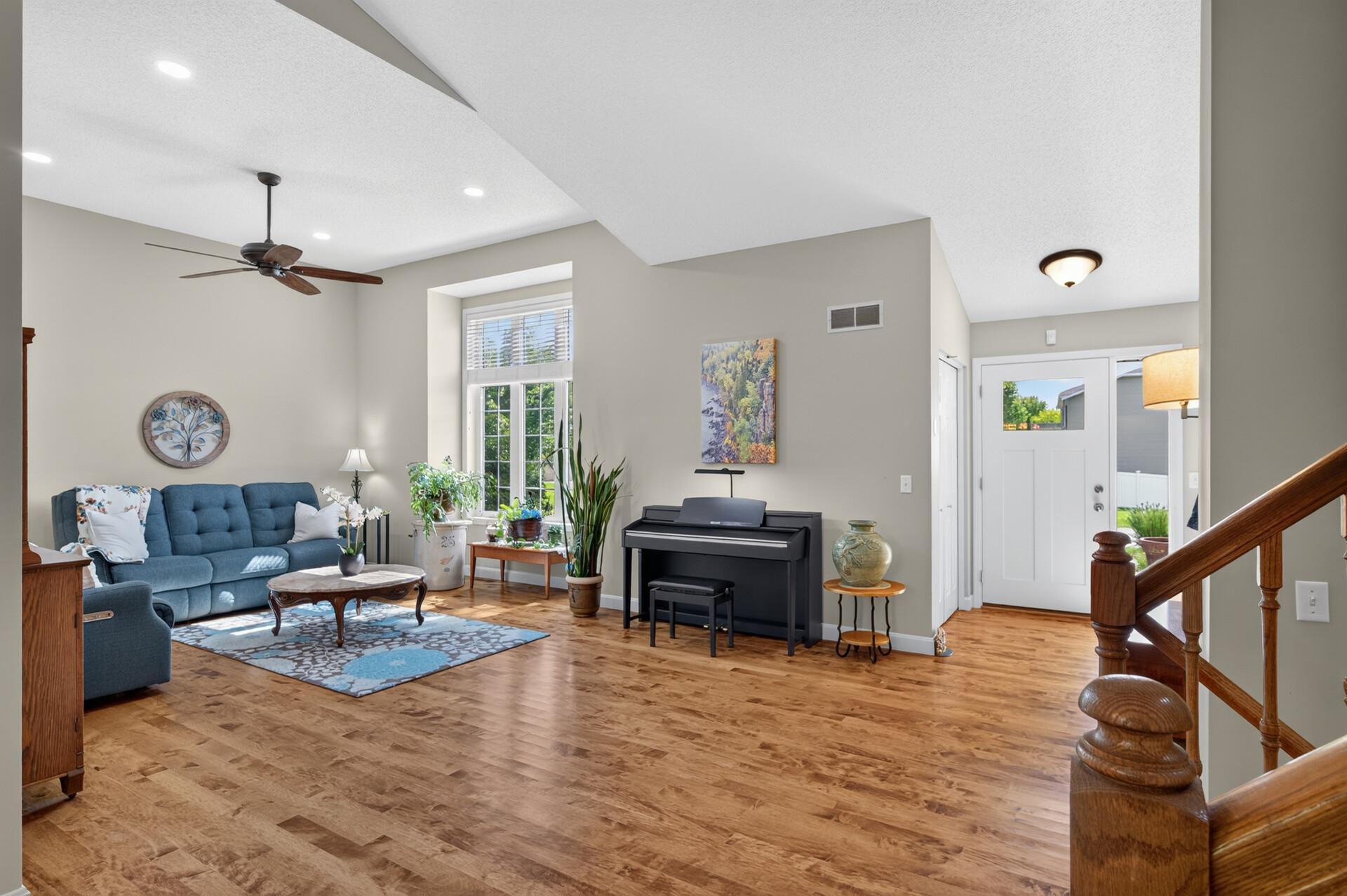 16959 Hubbard Trail Property Photo 5