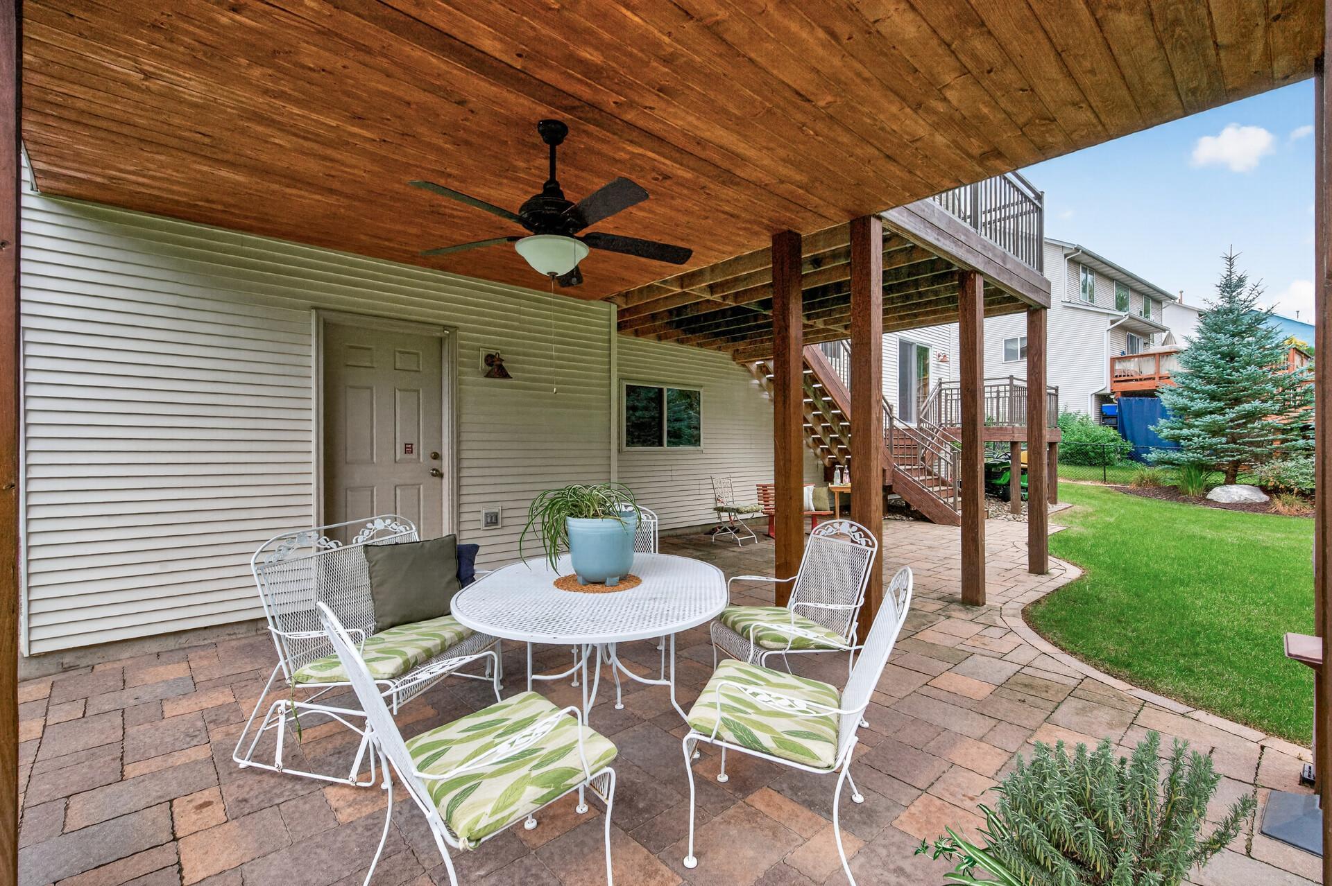 16959 Hubbard Trail Property Photo 8