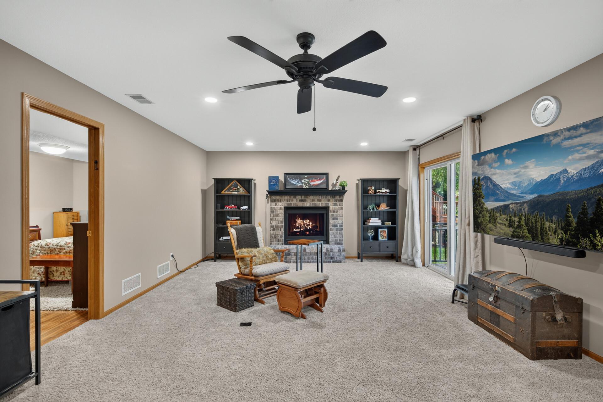 16959 Hubbard Trail Property Photo 32
