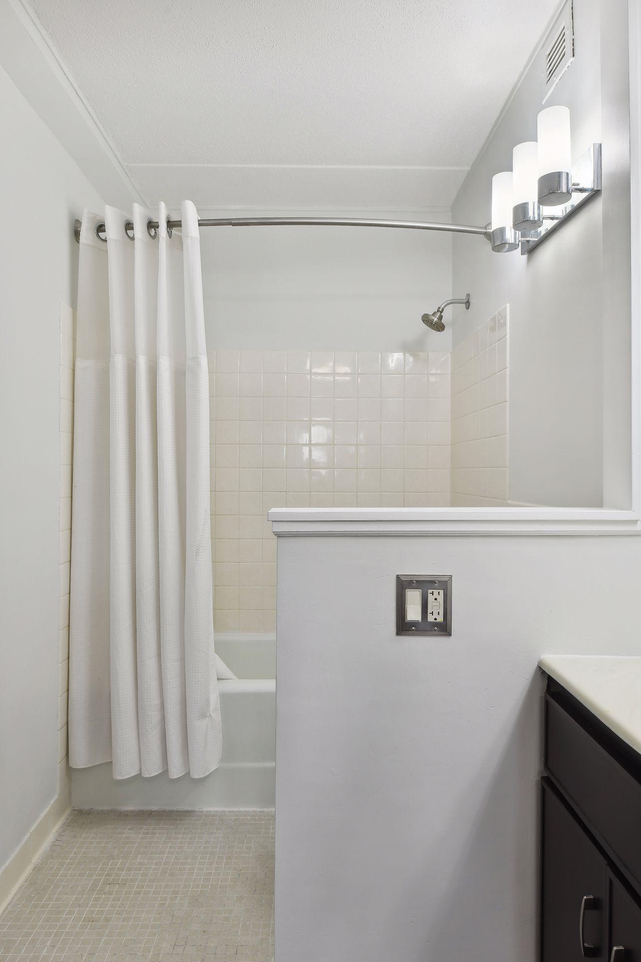 1920 S 1st Street 906 Property Photo 23