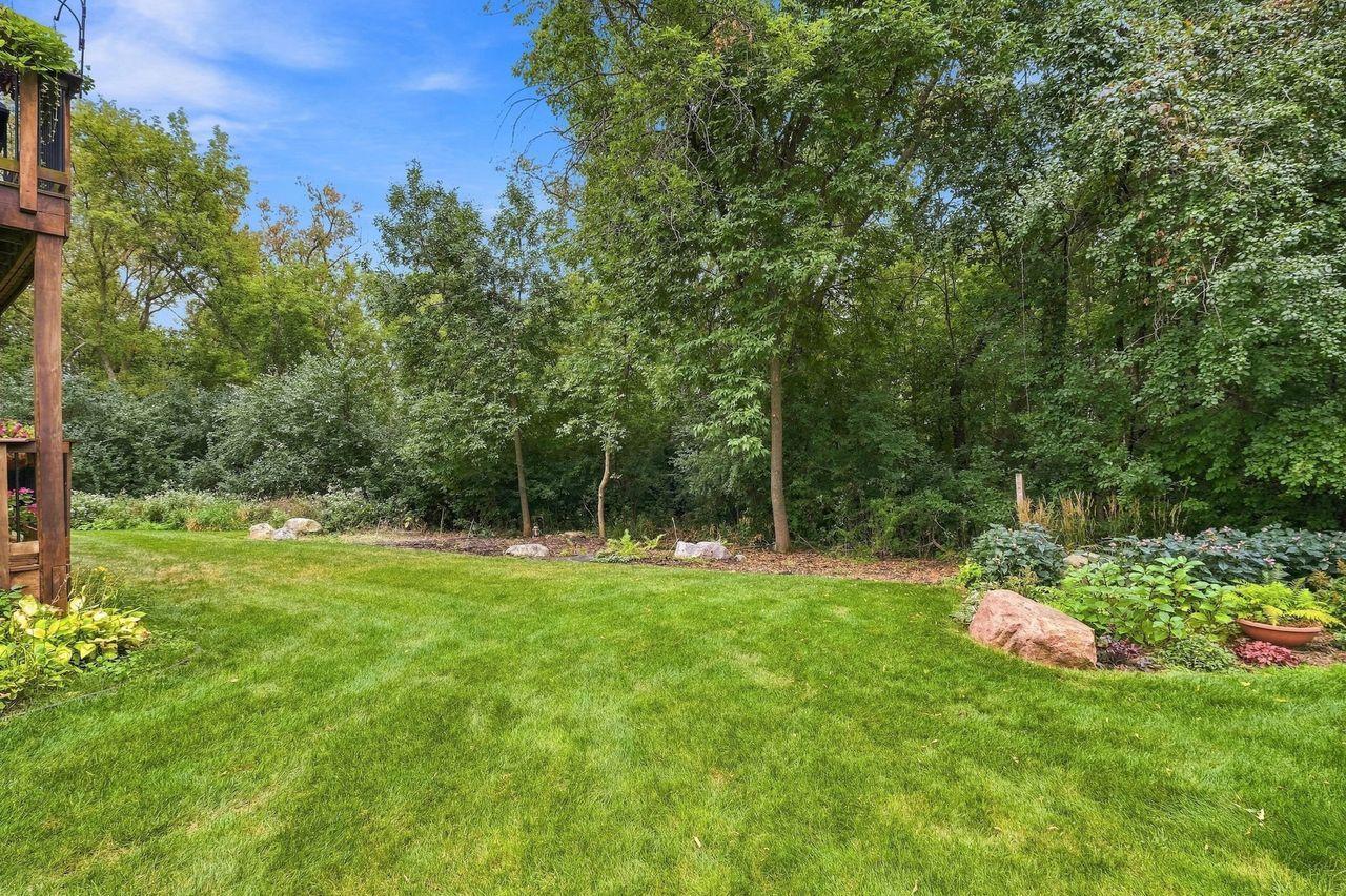 18385 Creeks Bend Drive Property Photo 8