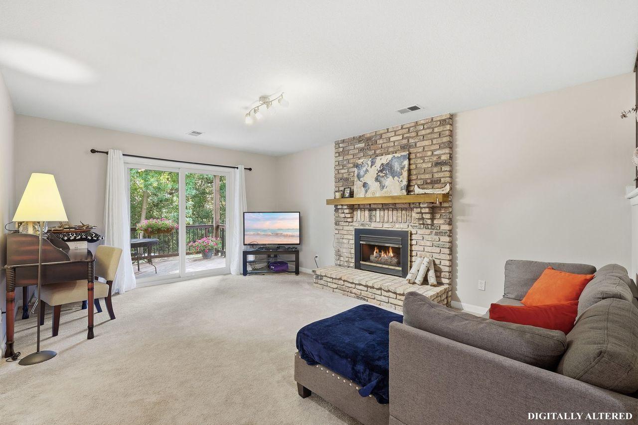 18385 Creeks Bend Drive Property Photo 18