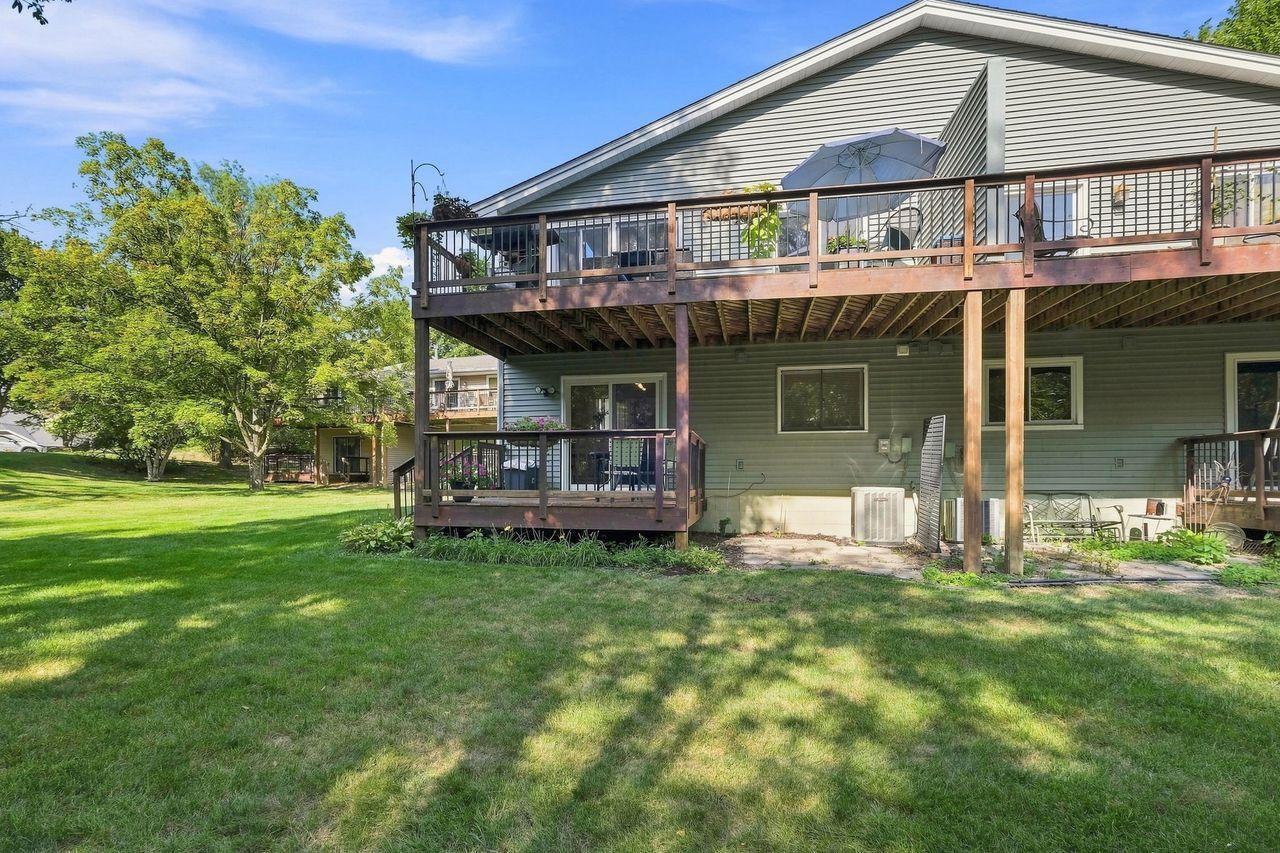 18385 Creeks Bend Drive Property Photo 26