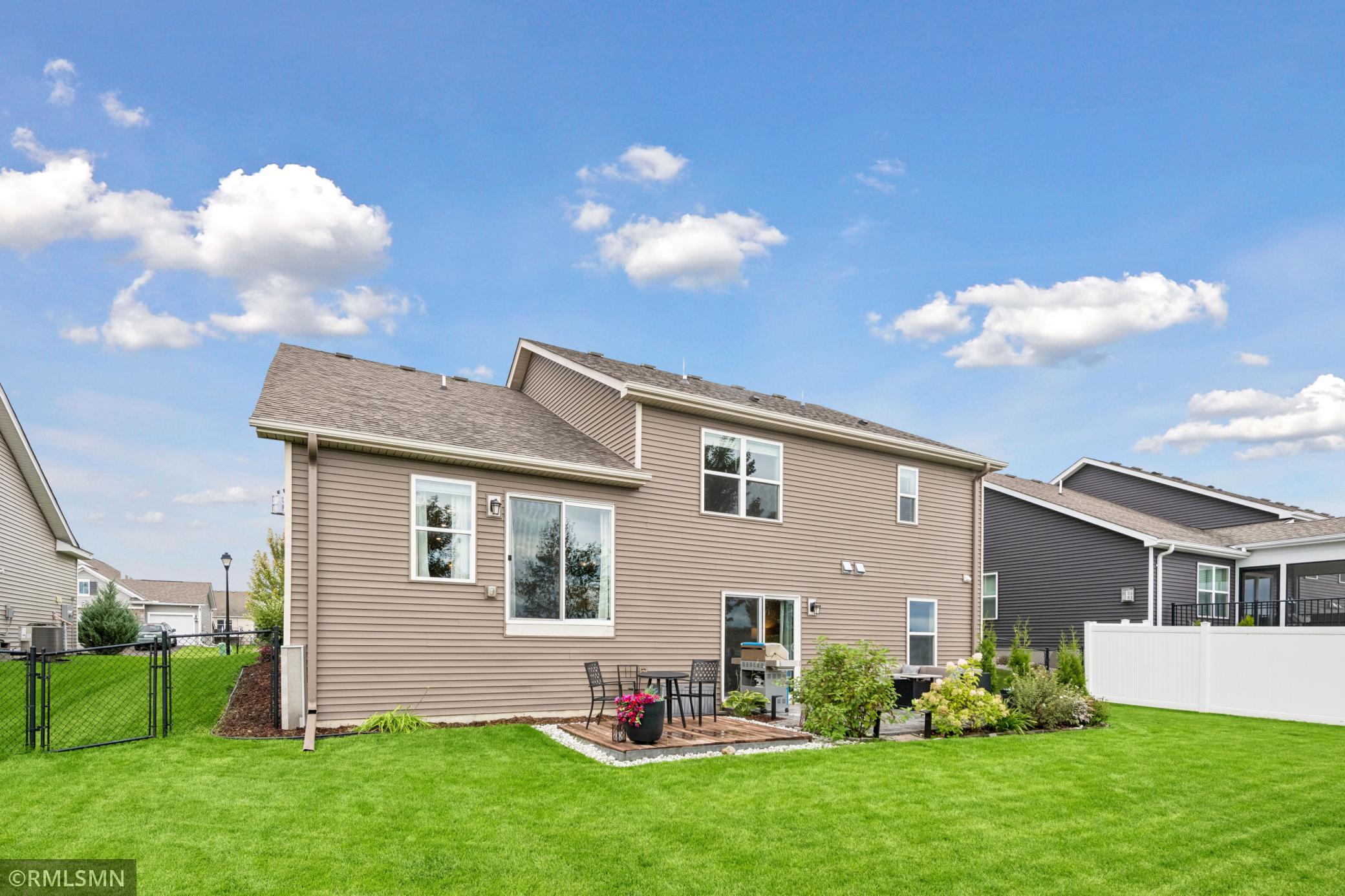 1909 Meridian Curve Property Photo 32