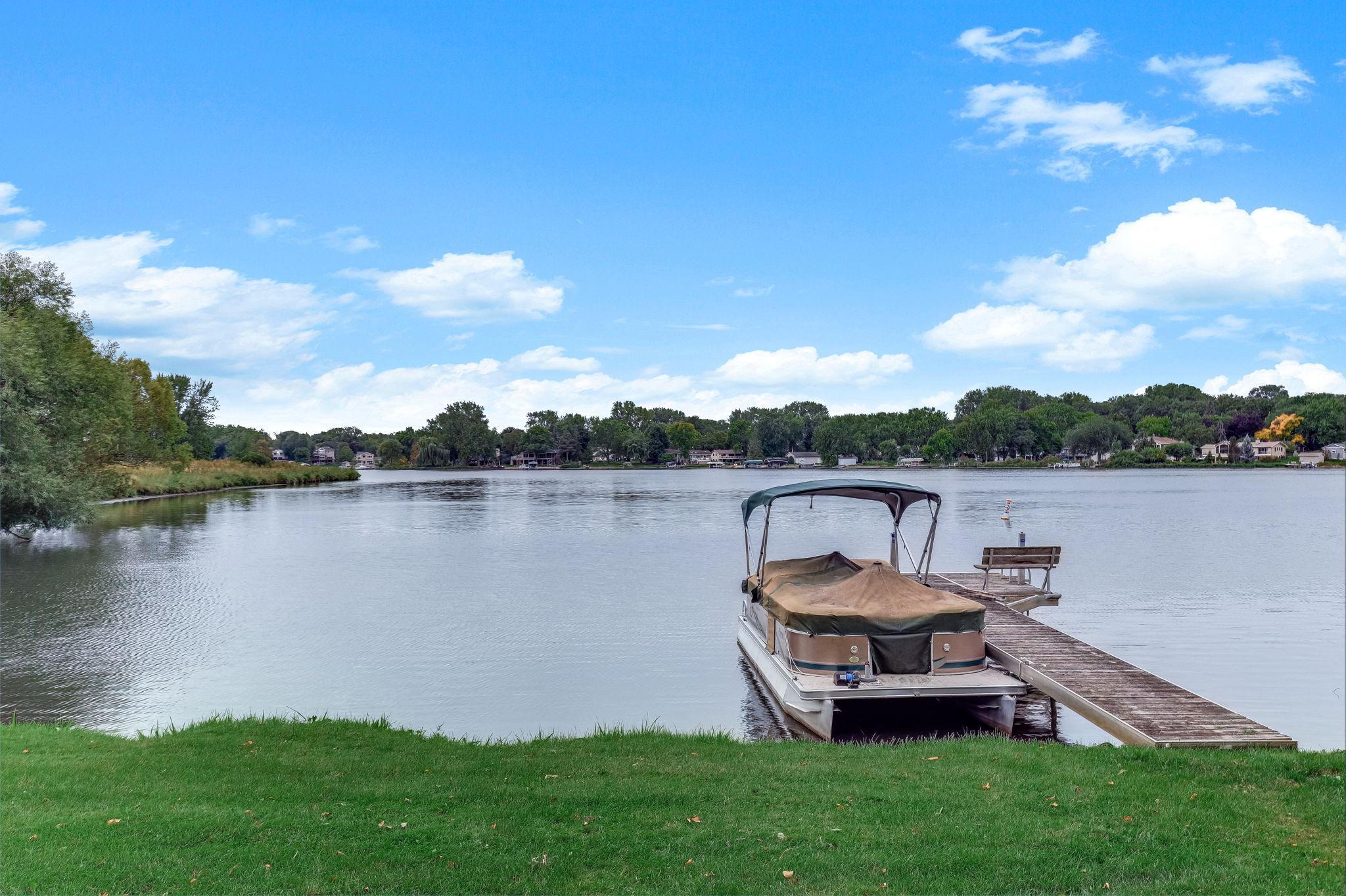 2162 Lakebrook Drive Property Photo 28