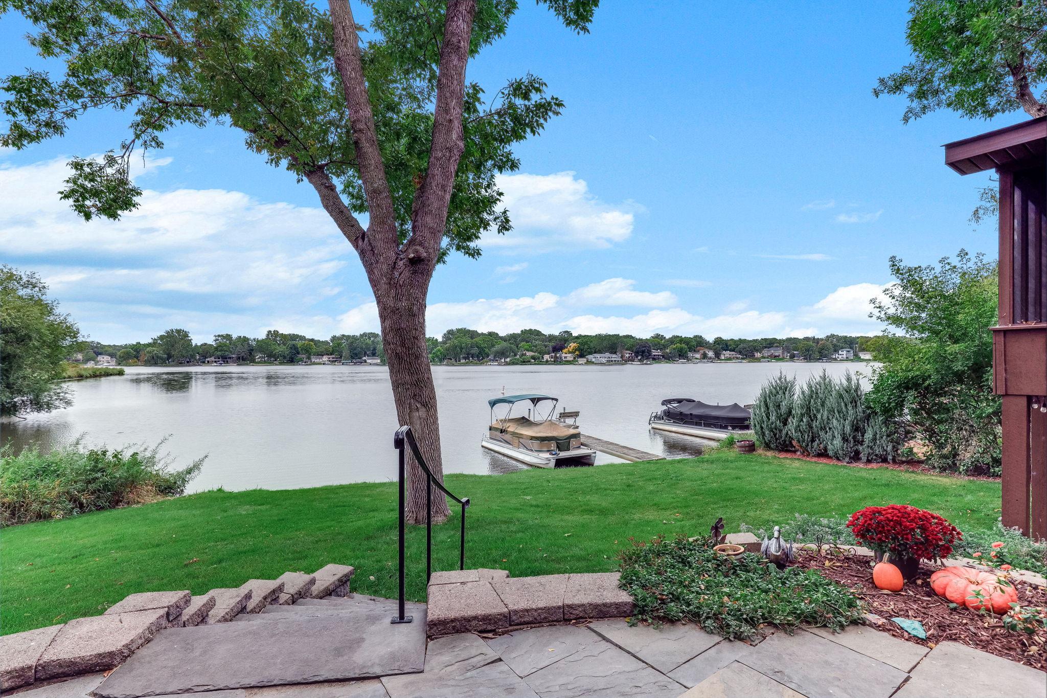 2162 Lakebrook Drive Property Photo 29