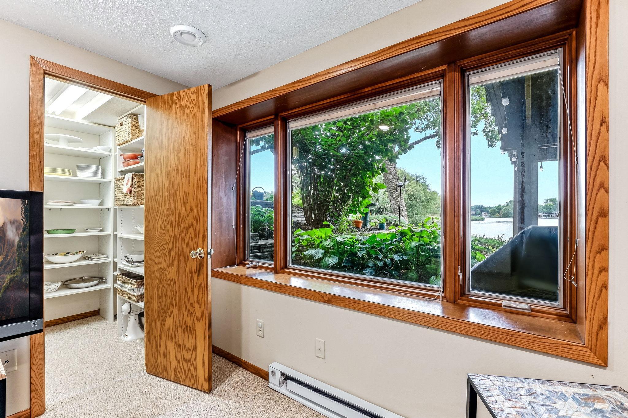 2162 Lakebrook Drive Property Photo 43