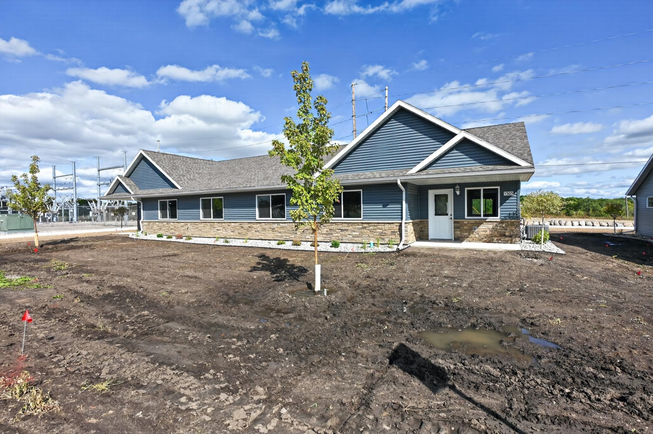 1503 Nokomis Street Property Photo 1