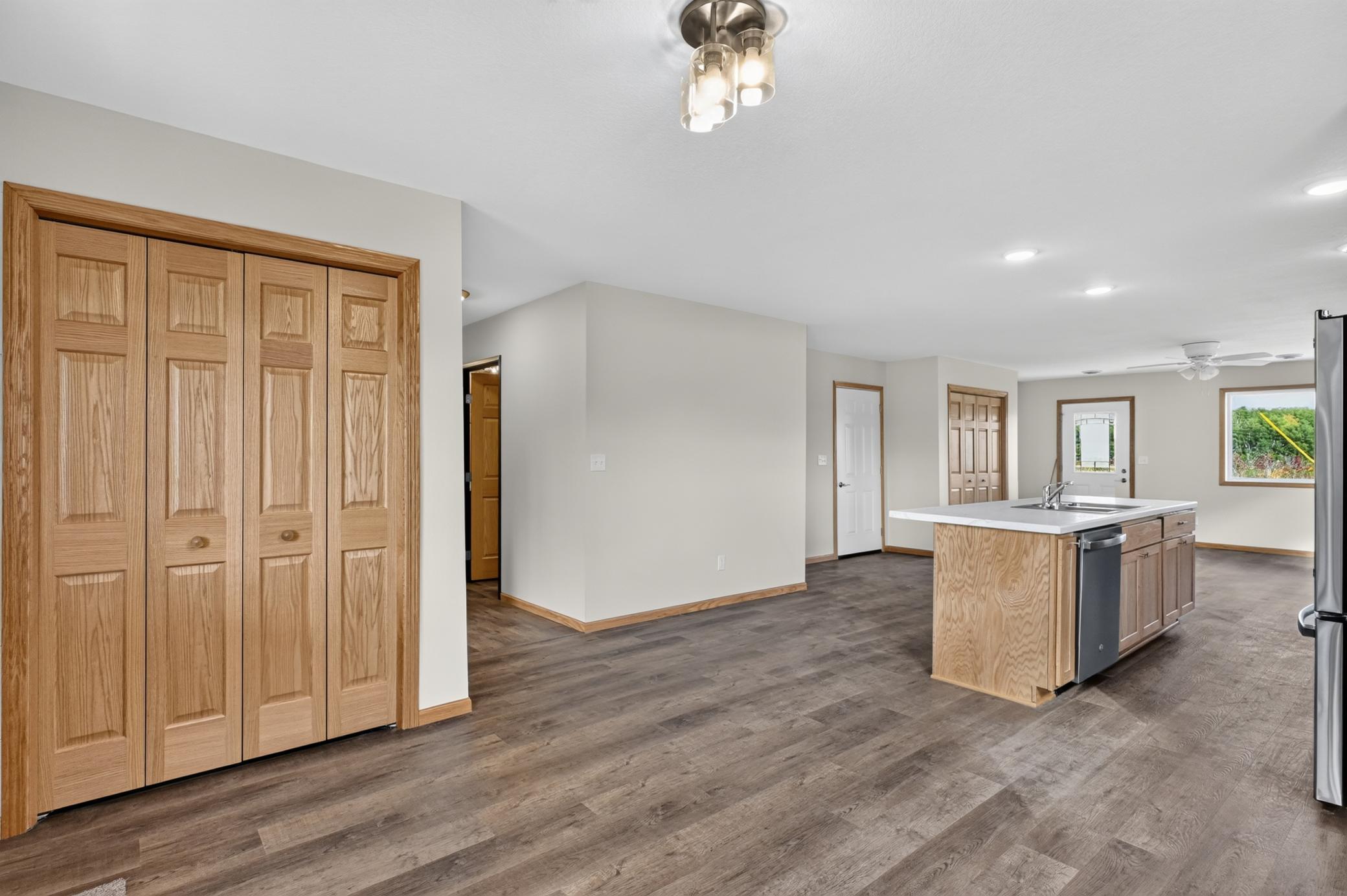 1503 Nokomis Street Property Photo 7