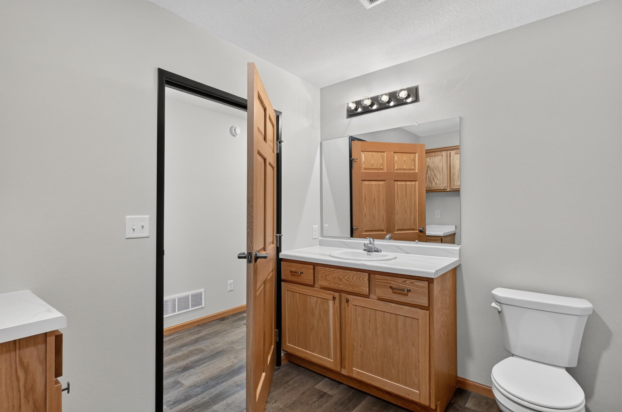 1503 Nokomis Street Property Photo 11