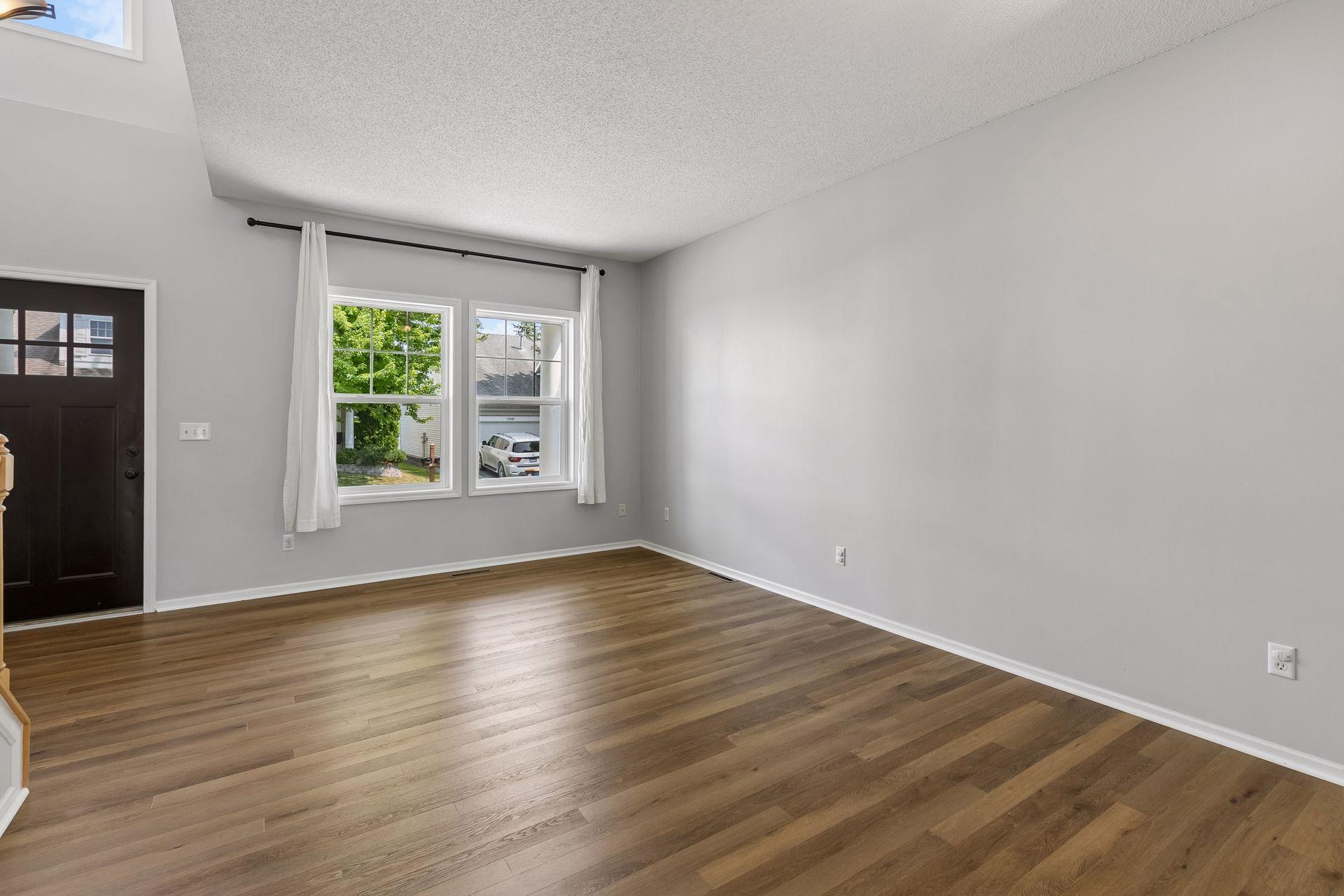 15105 Dupont Path Property Photo 7