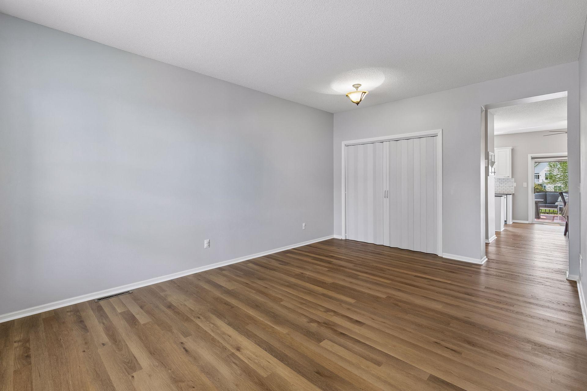 15105 Dupont Path Property Photo 8
