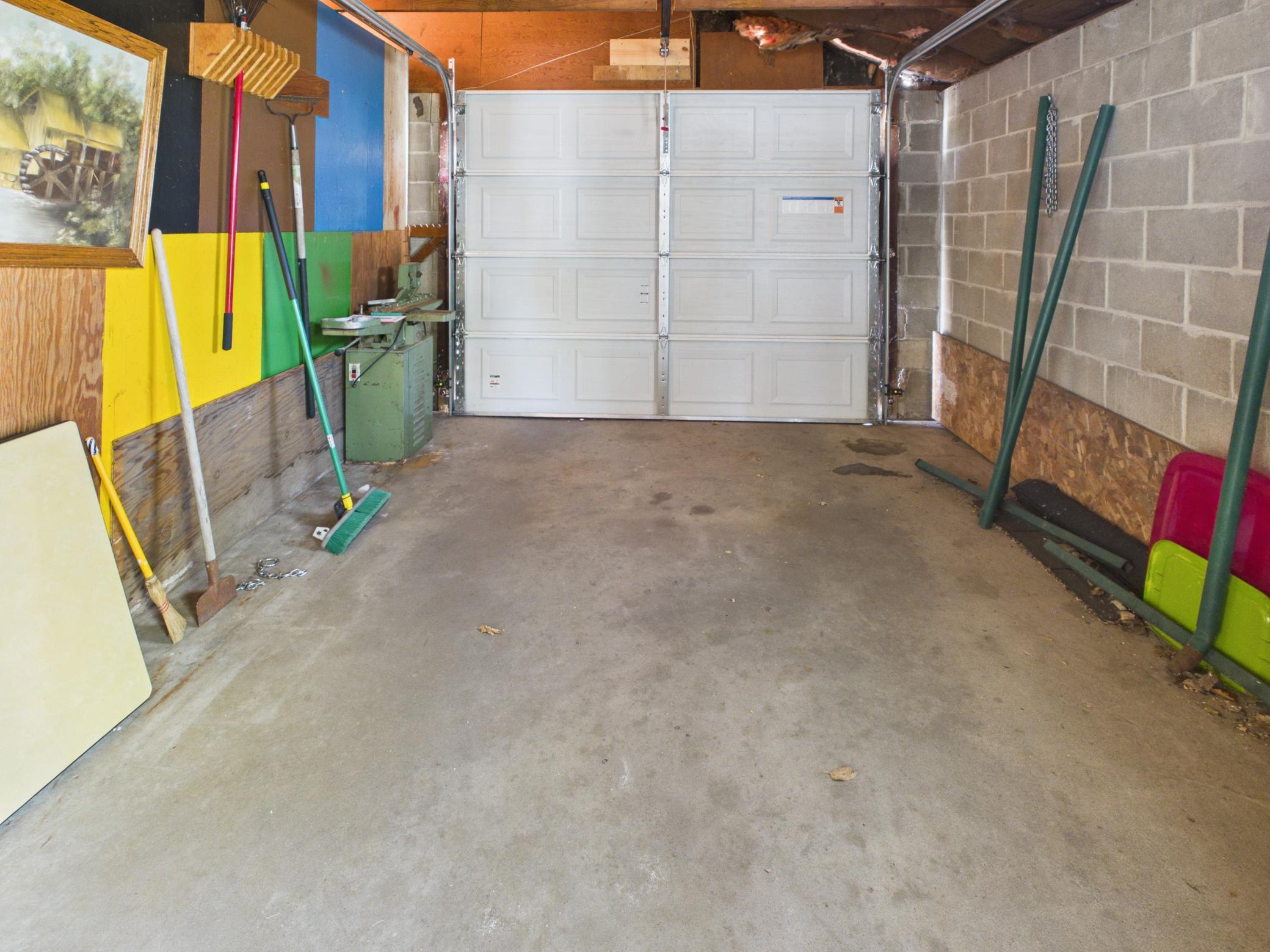 910 10th Avenue S Property Photo 18