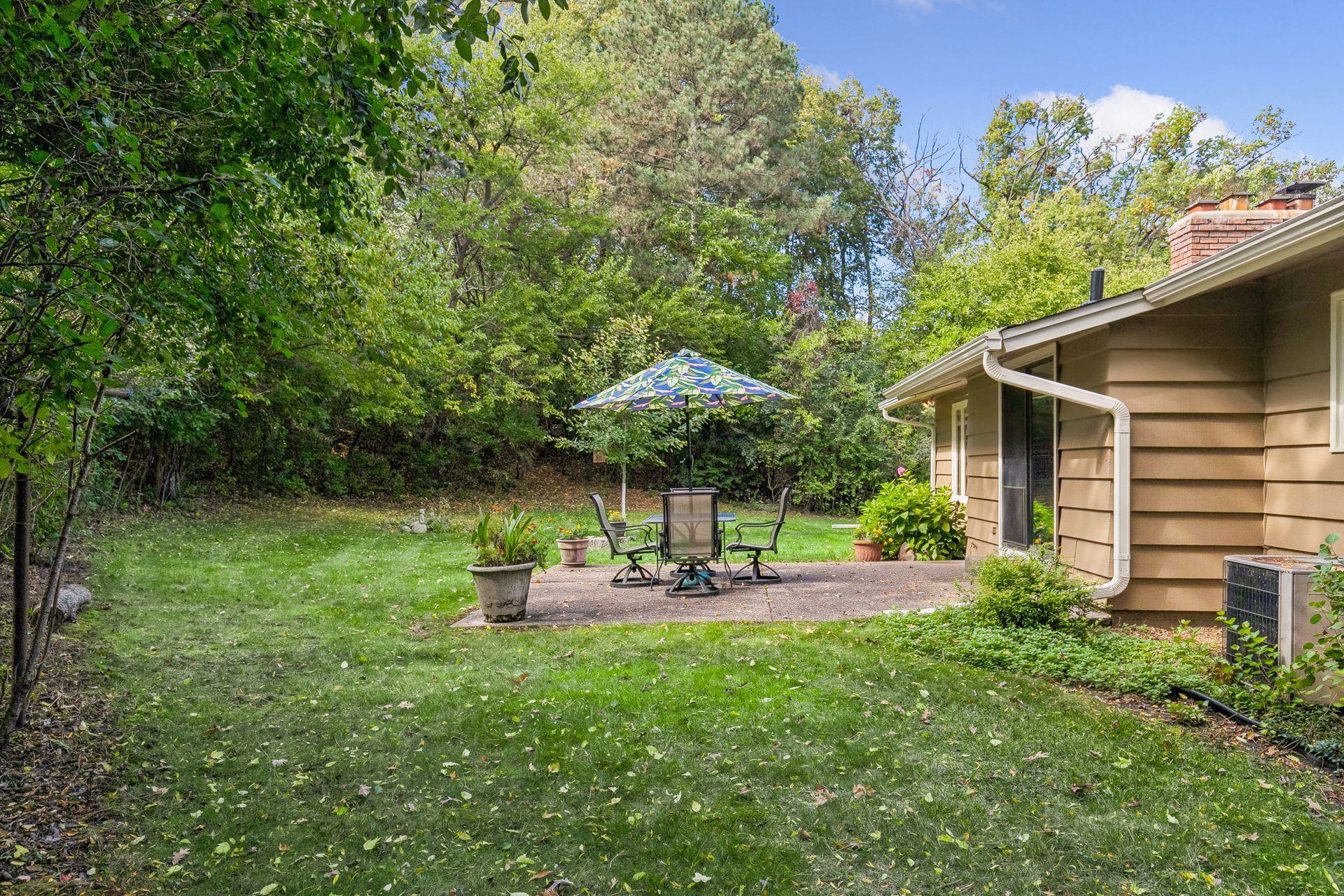 2931 Cedar Knoll Court Property Photo 32
