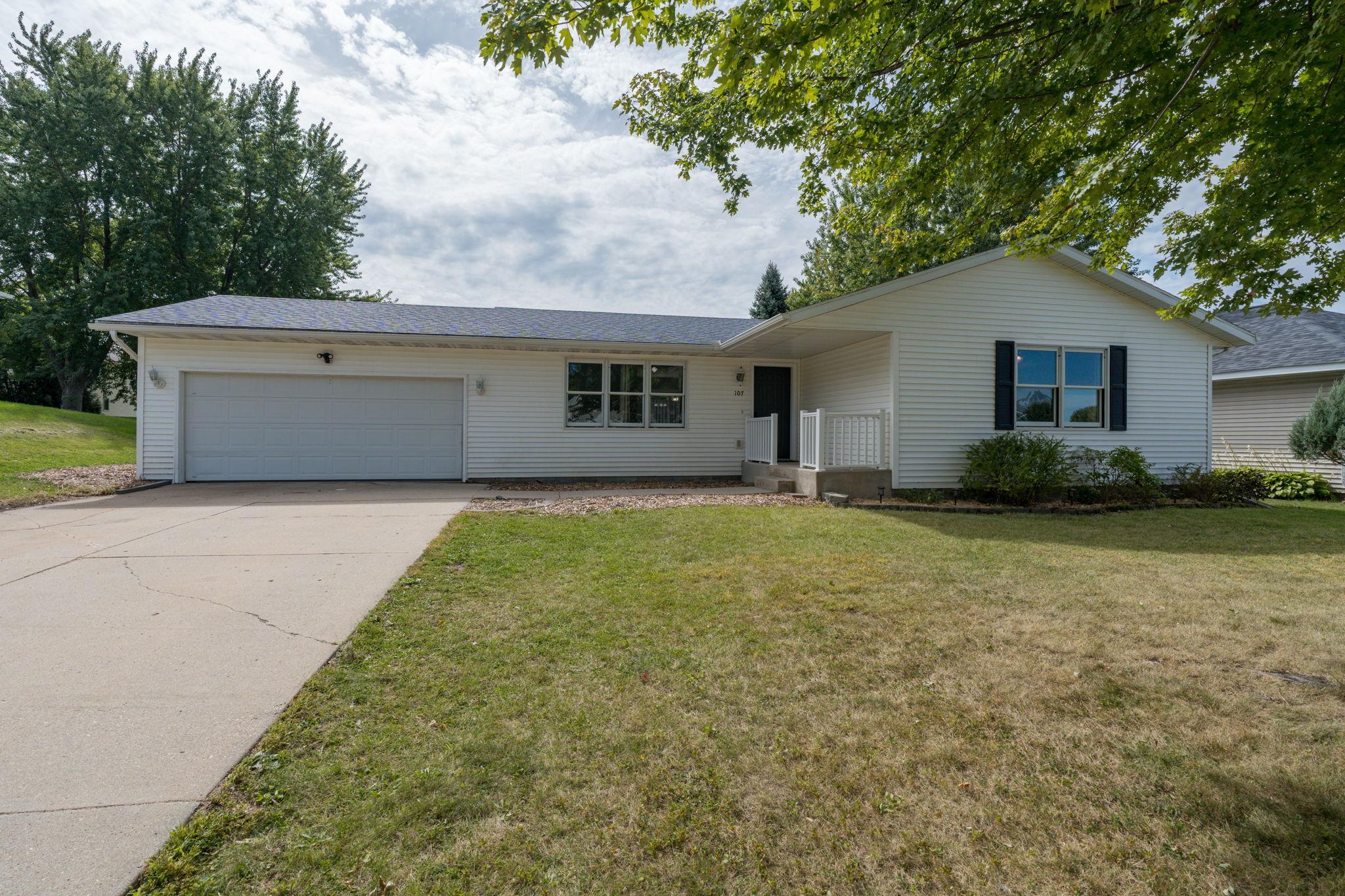107 Meadow Lane Property Photo 1