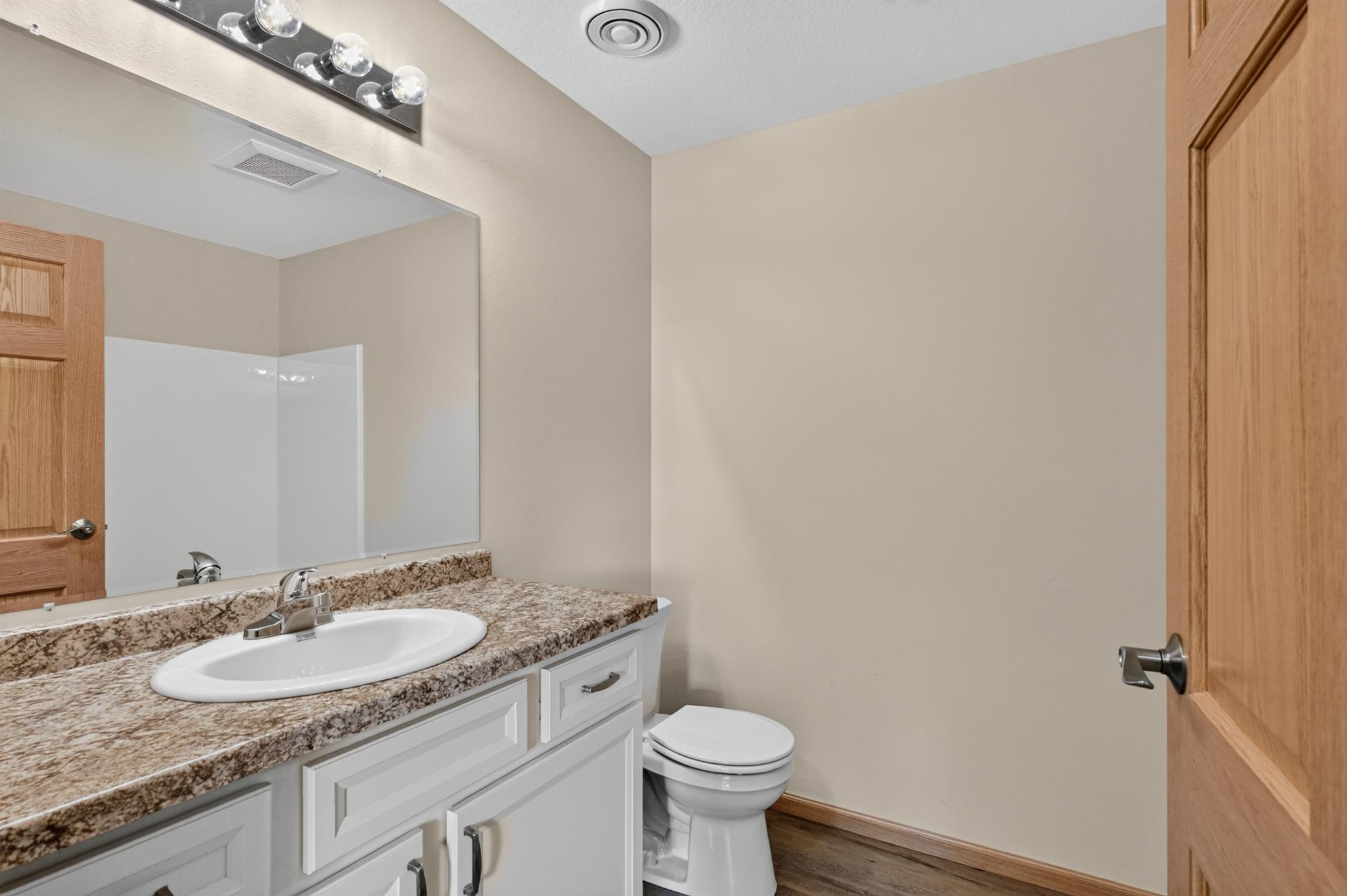 1507 Nokomis Street Property Photo 12