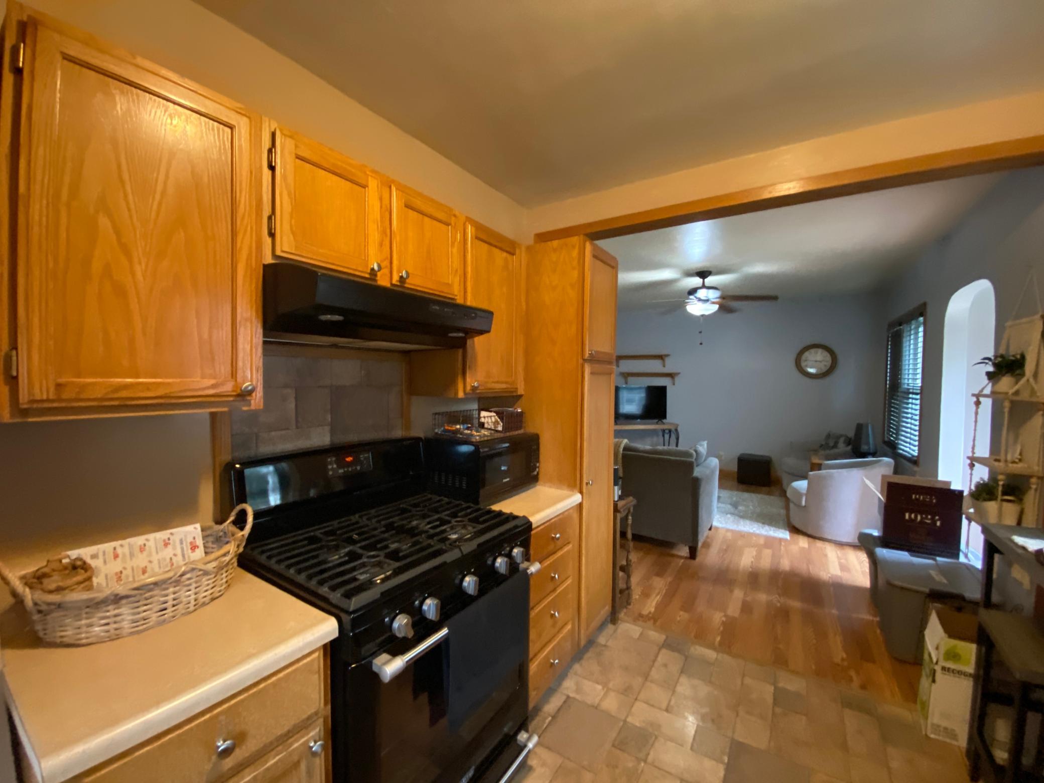 1408 Dunham Street Property Photo 6
