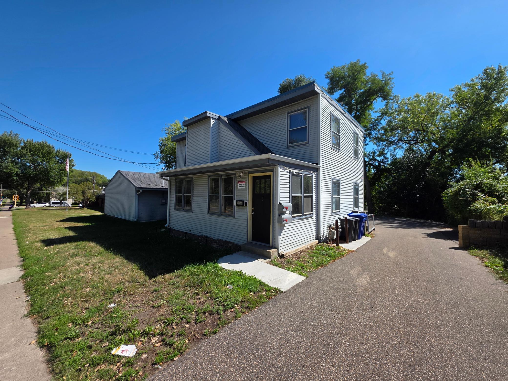 1514 Maryland Avenue E Property Photo 1