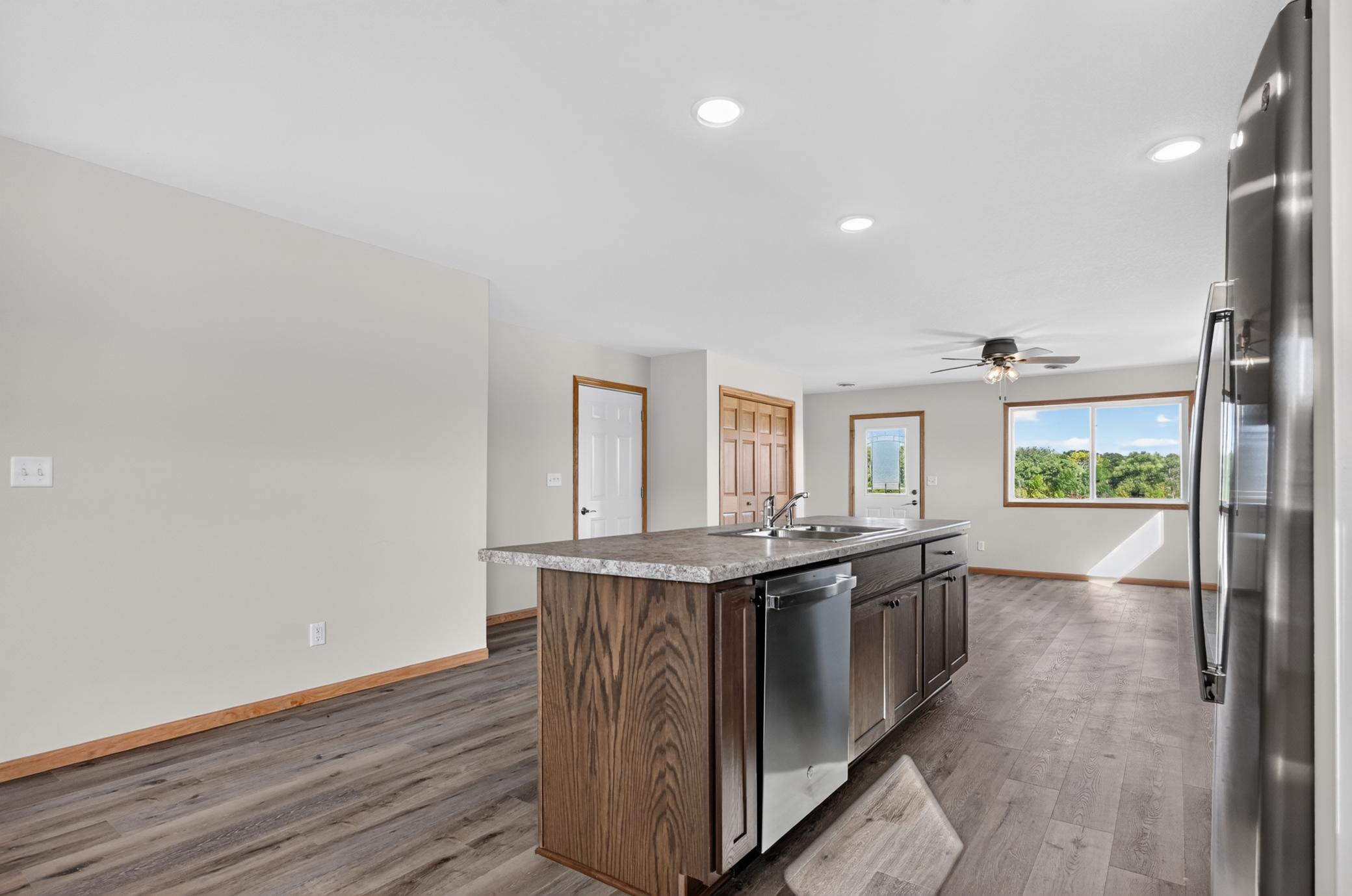 1509 Nokomis Street Property Photo 8