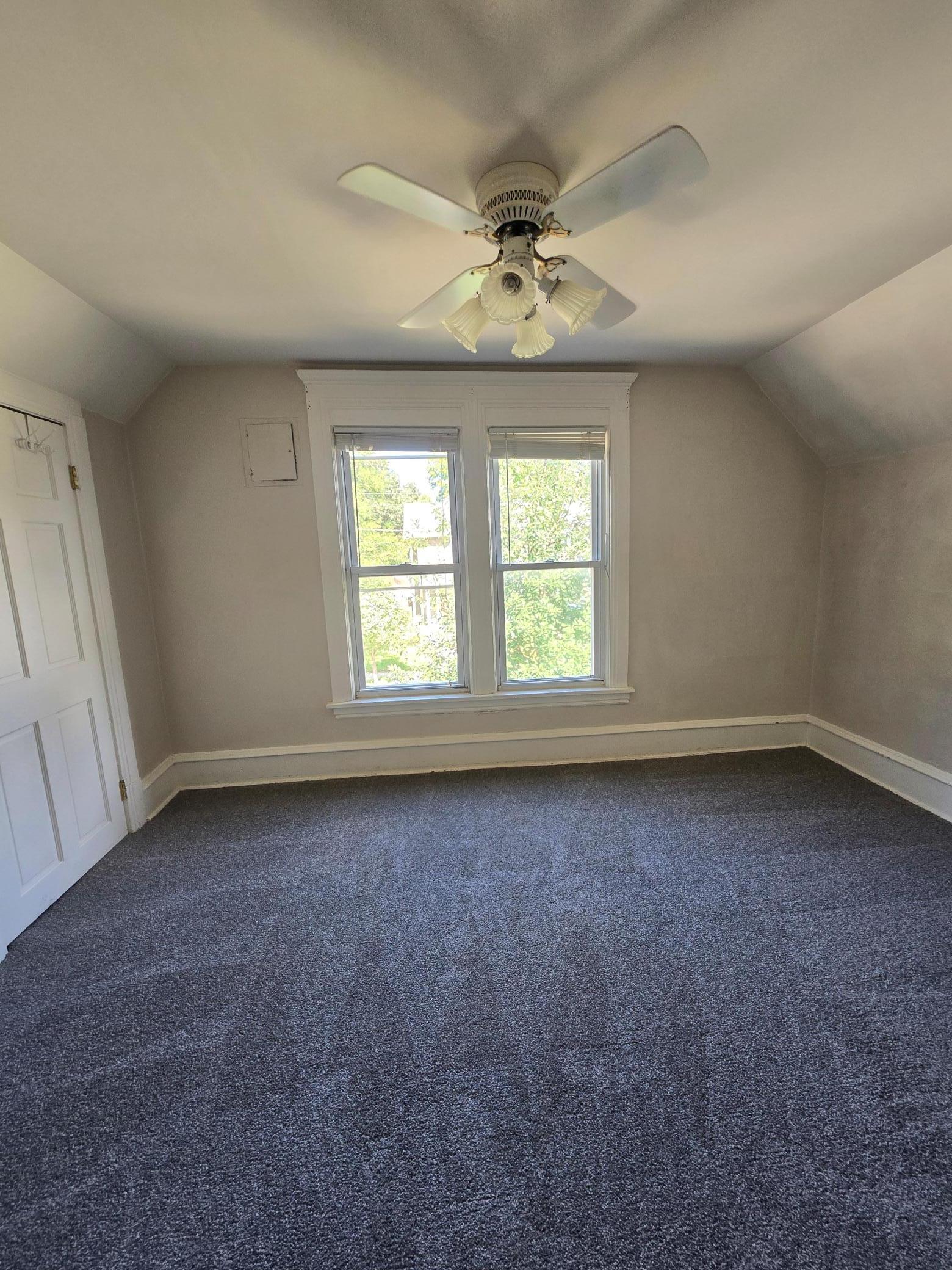1010 20th Avenue Ne 2 Property Photo 10
