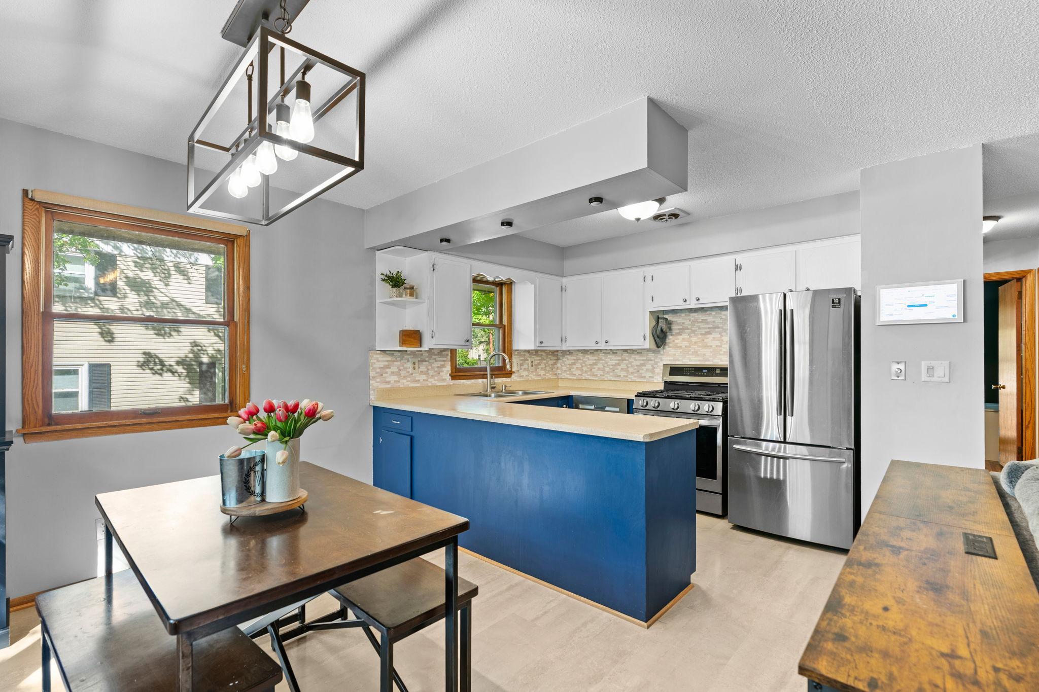 11535 9th Avenue Nw Property Photo 4