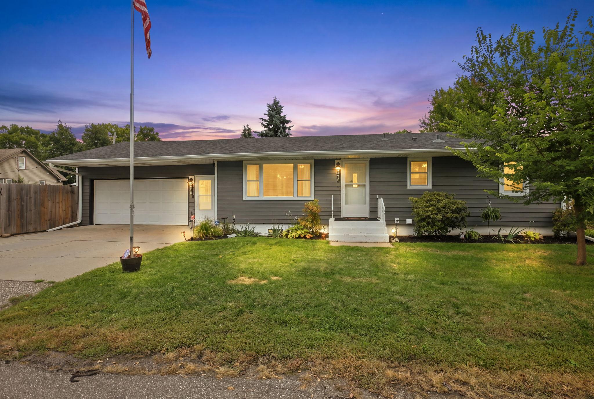 3318 9th Street N Property Photo 1