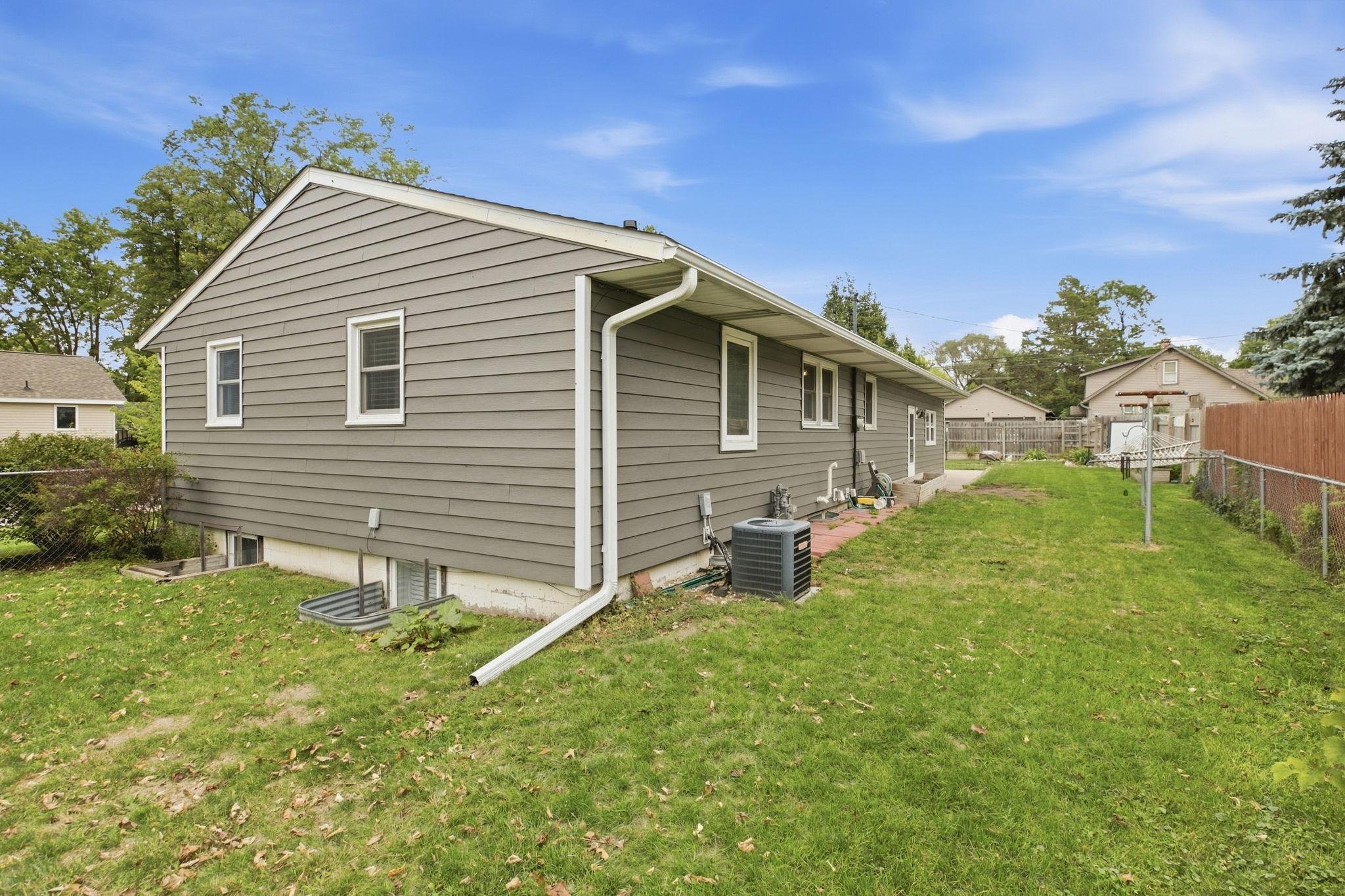 3318 9th Street N Property Photo 43