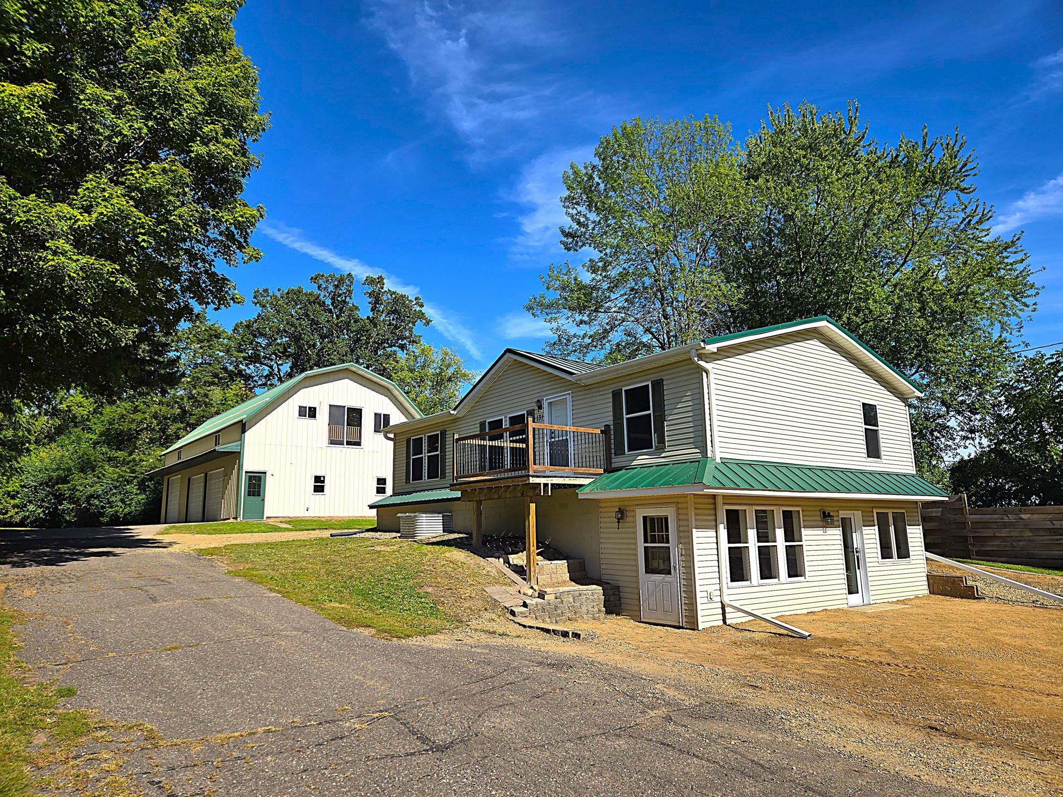 131 2nd Avenue Property Photo 1