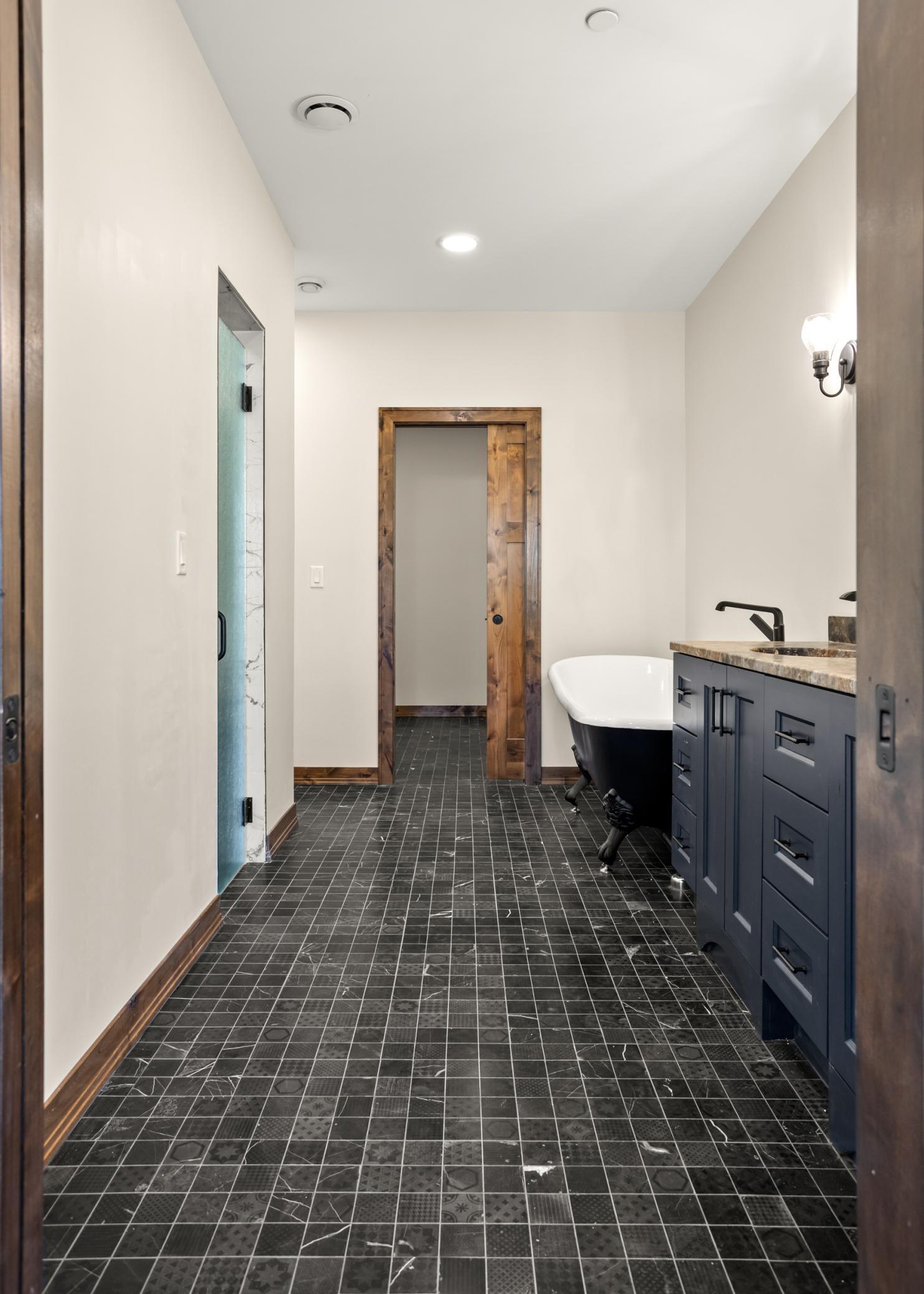 412 5th Street N 524 Property Photo 16