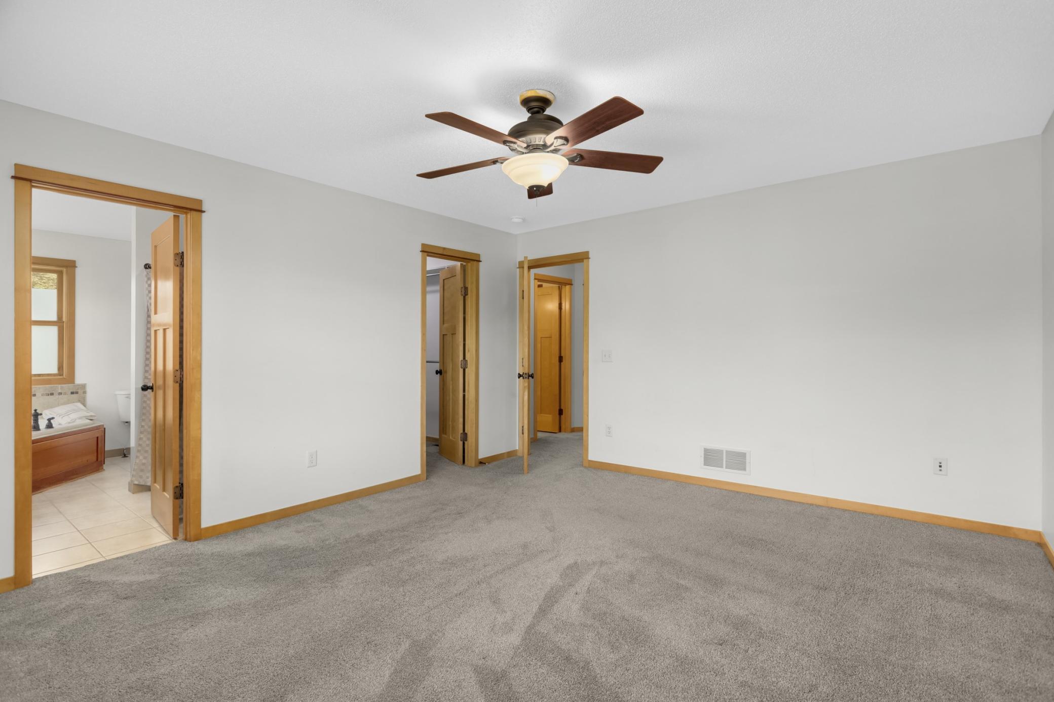 2748 105th Avenue Ne Property Photo 24