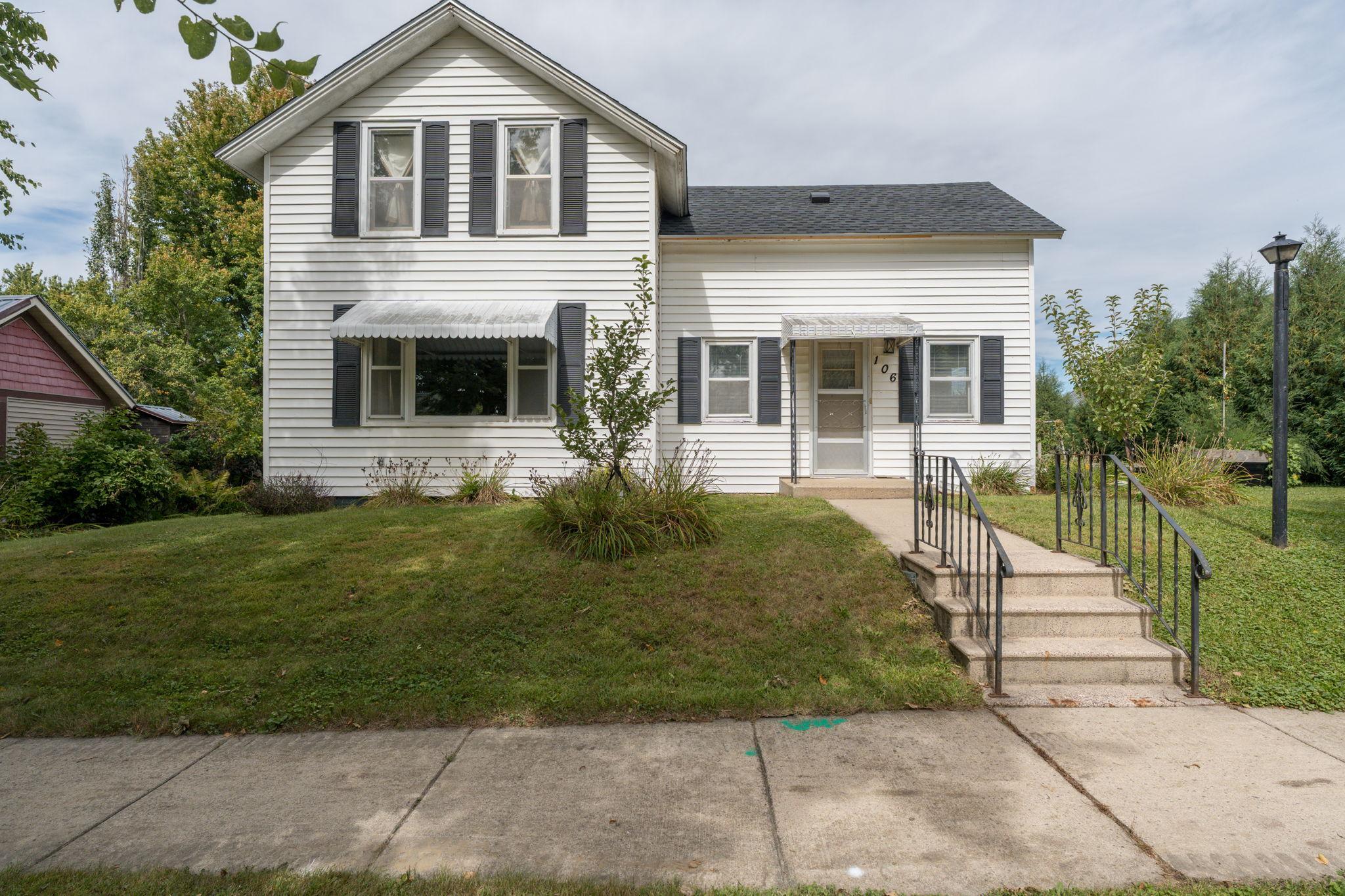 106 W South Street Property Photo 1