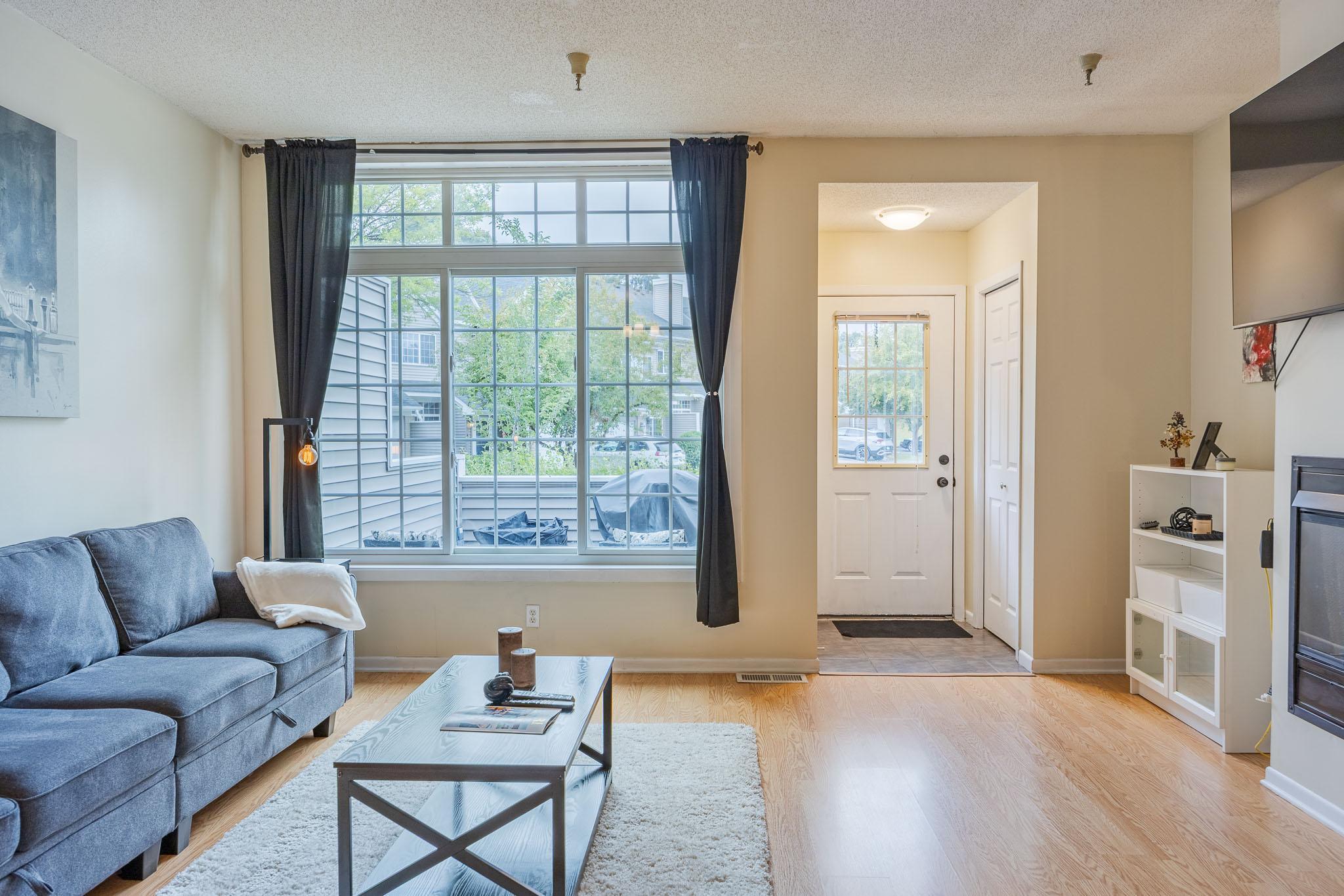 18126 Settlers Way Property Photo 5