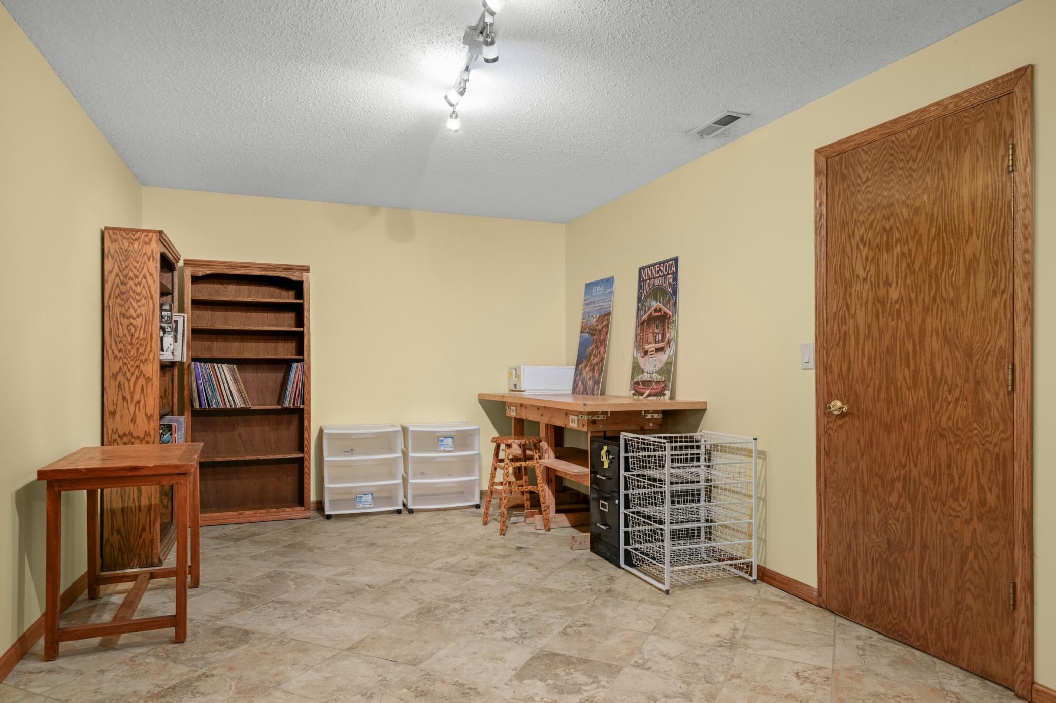 1797 Eldridge Avenue W Property Photo 27
