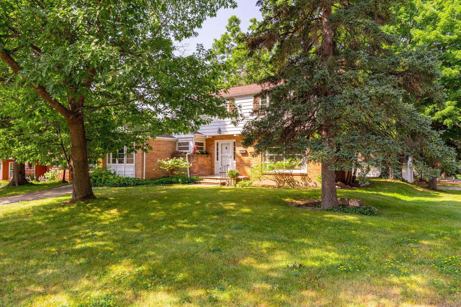 11 S 4th St W Property Photo 48