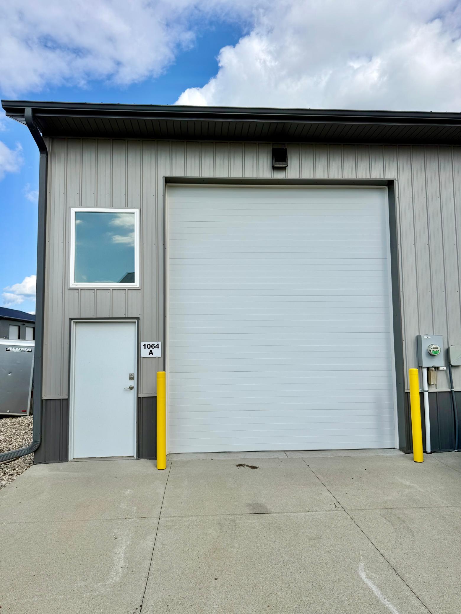 1064 S Victory Drive A Property Photo 1