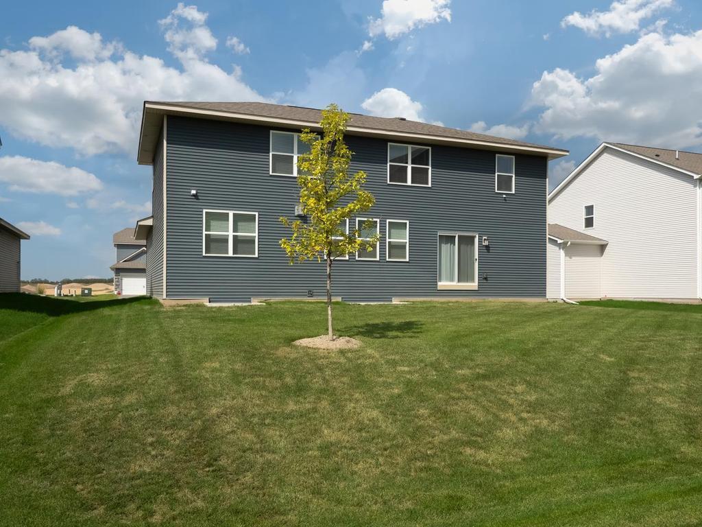 10691 Bent Pine Lane Property Photo 4