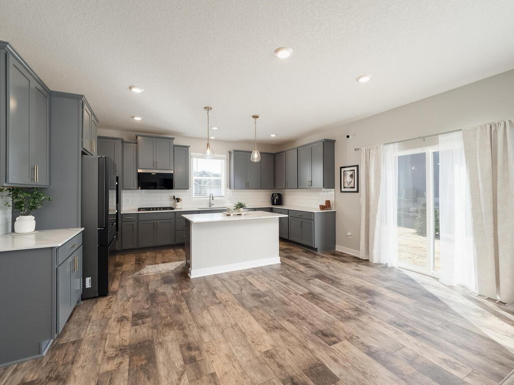 10691 Bent Pine Lane Property Photo 10