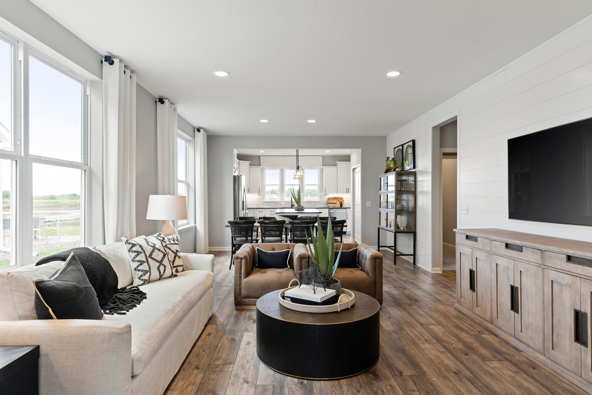 19077 101st Place Property Photo 5