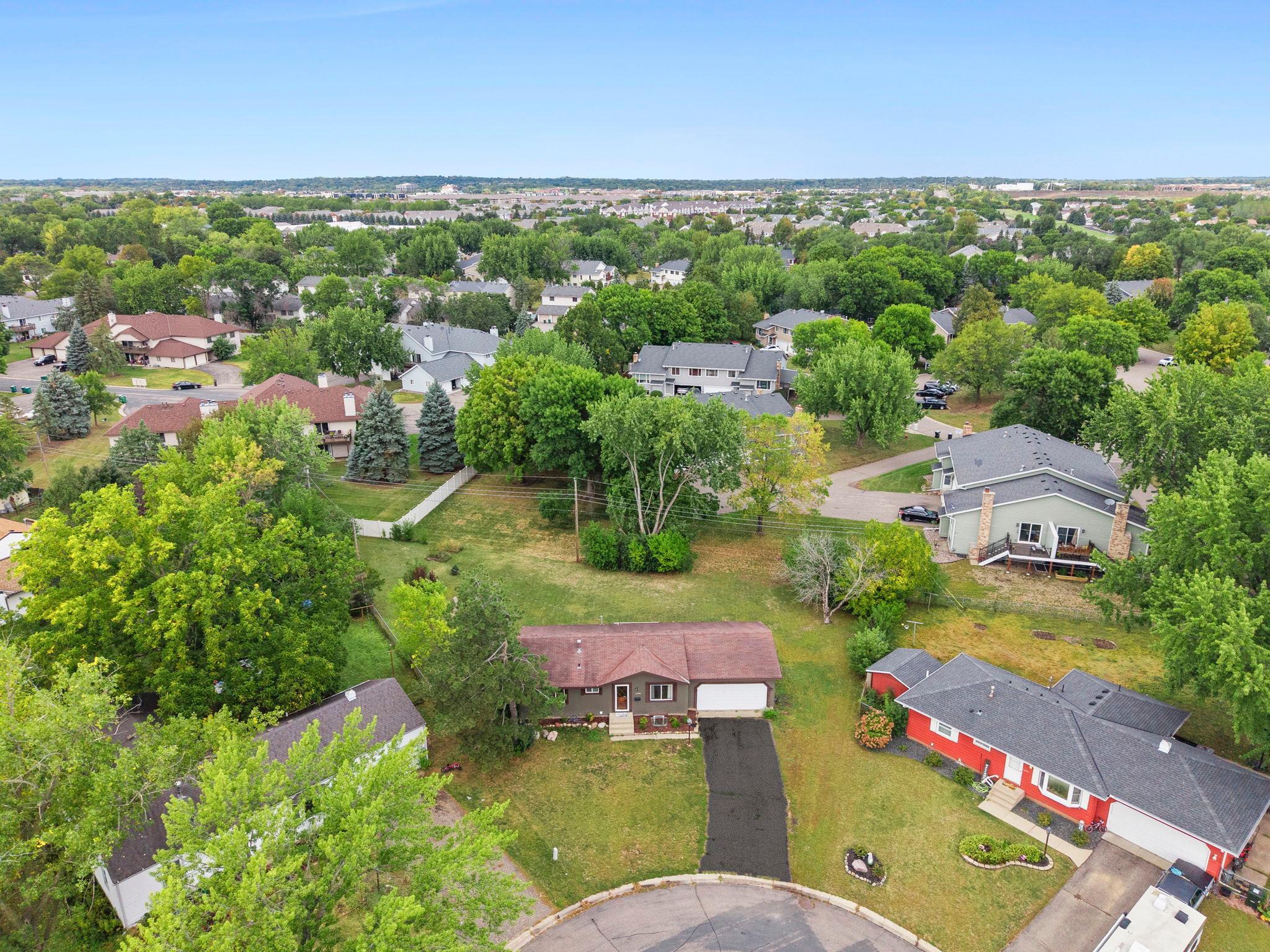 16288 Florida Way W Property Photo 2