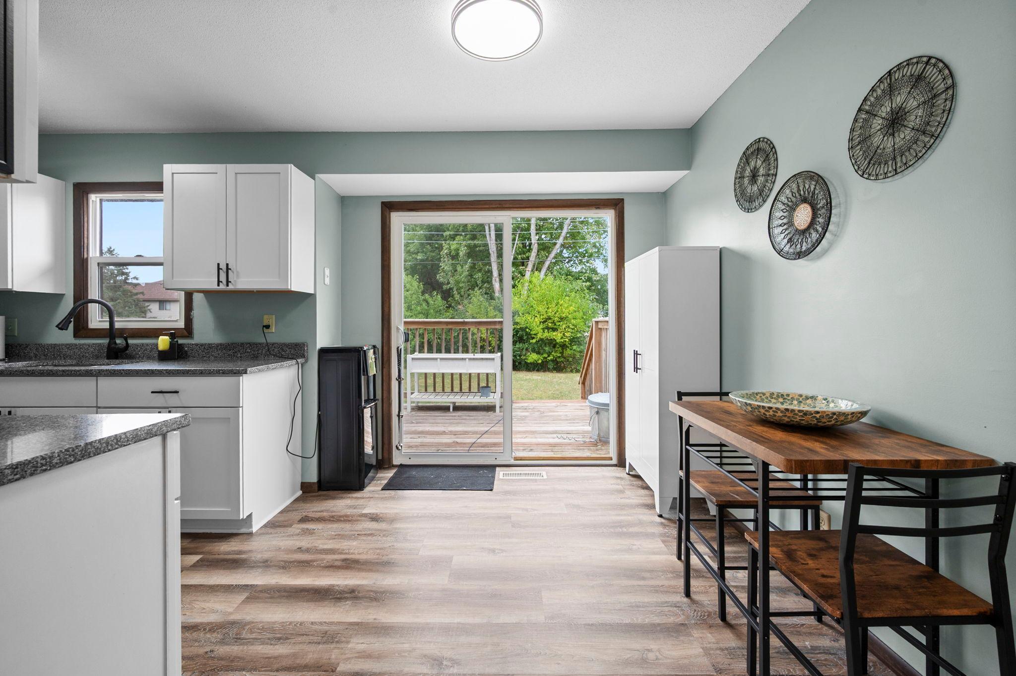 16288 Florida Way W Property Photo 8