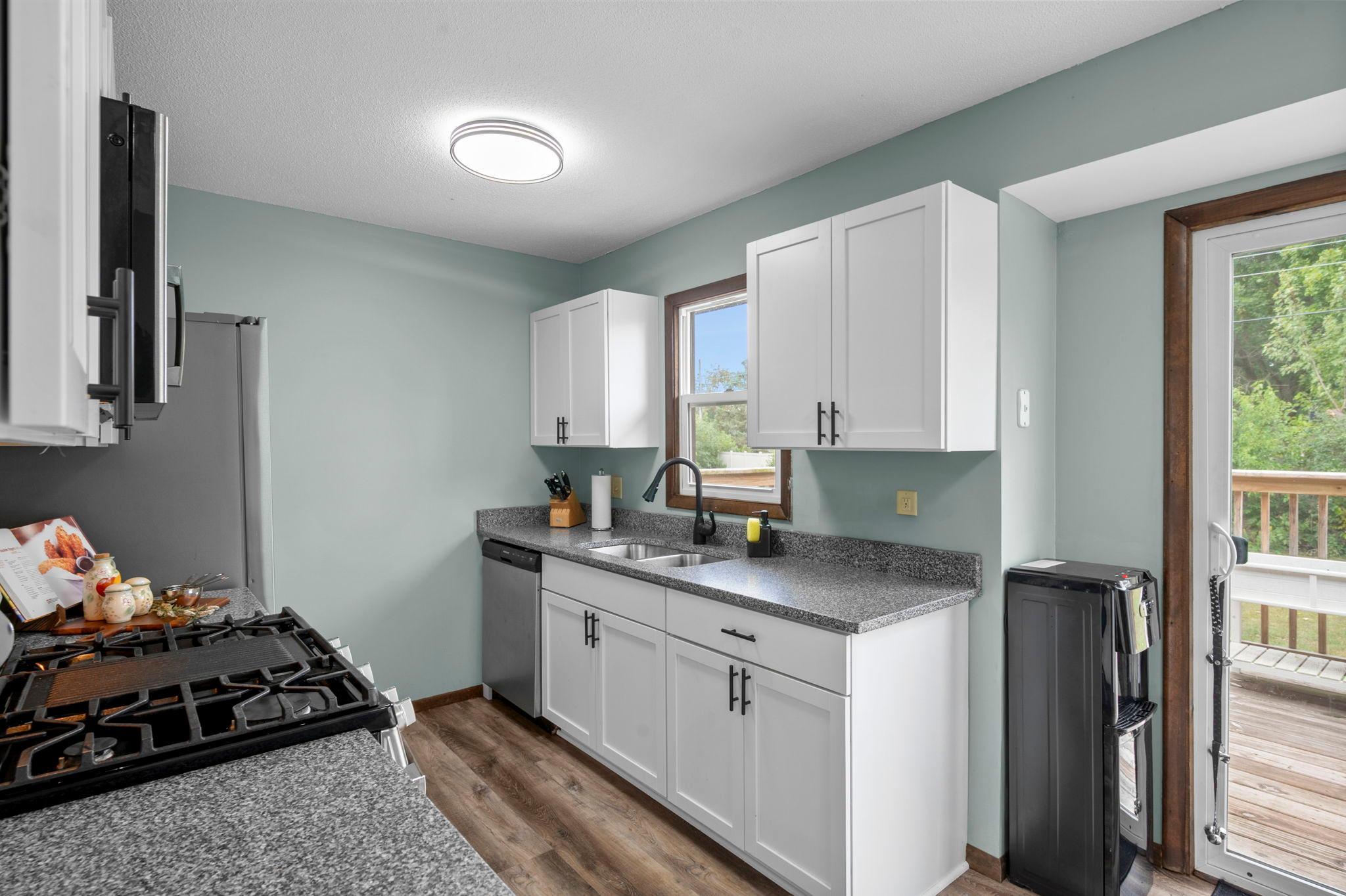 16288 Florida Way W Property Photo 10