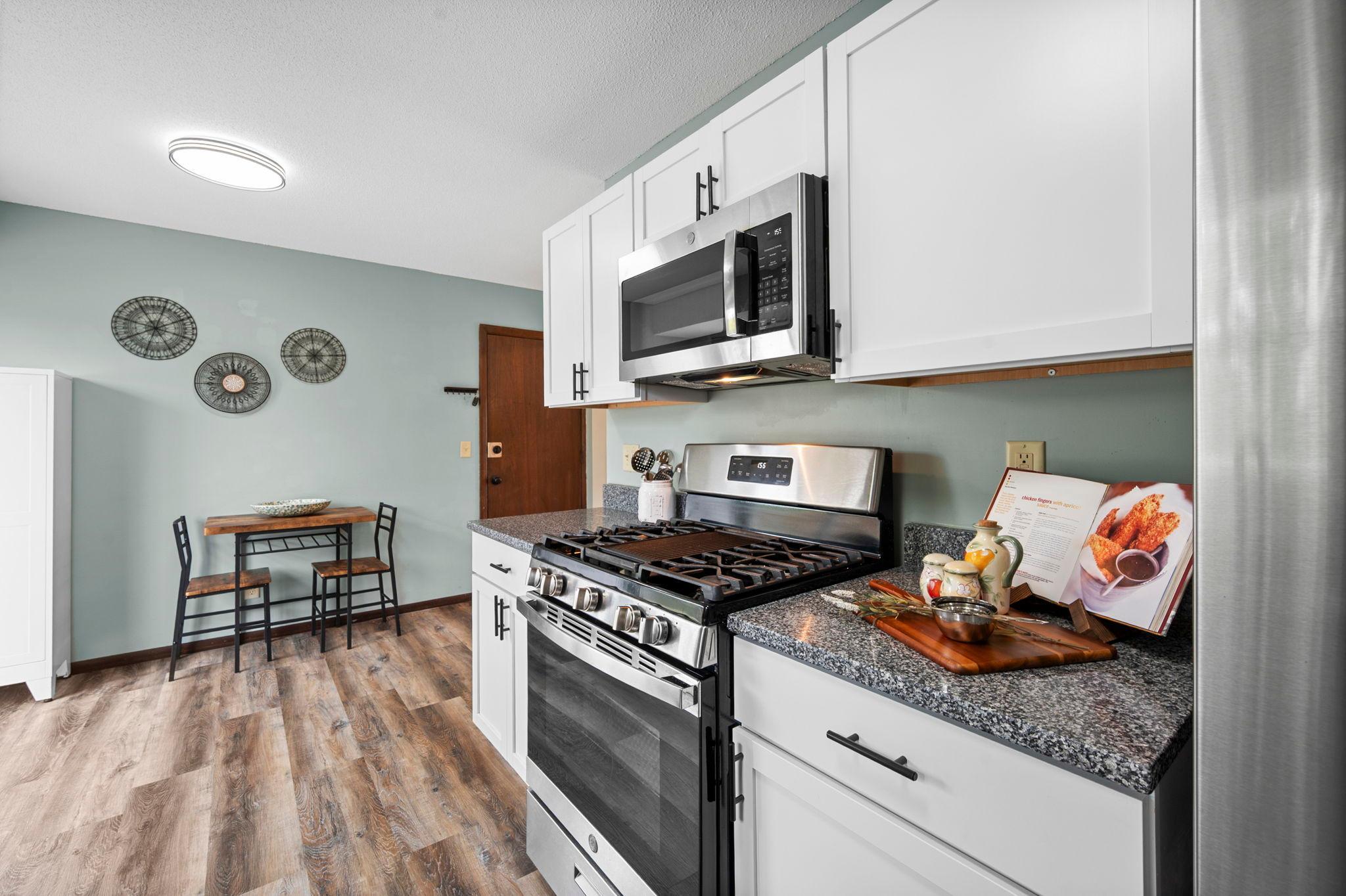 16288 Florida Way W Property Photo 11