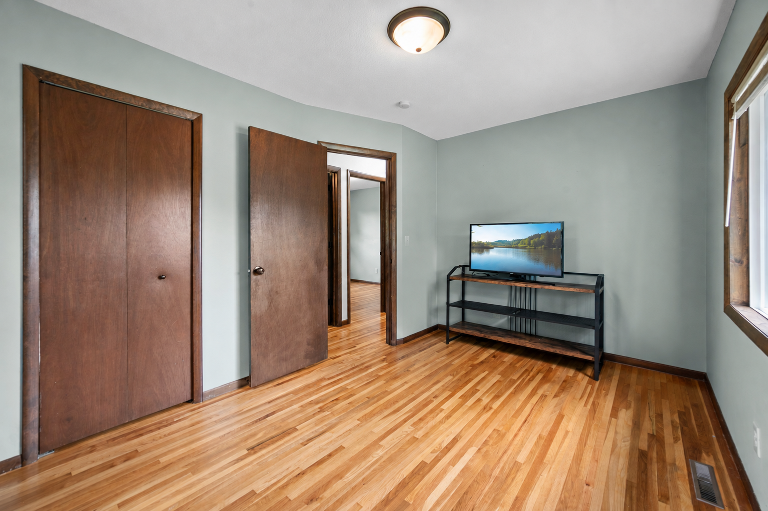 16288 Florida Way W Property Photo 12