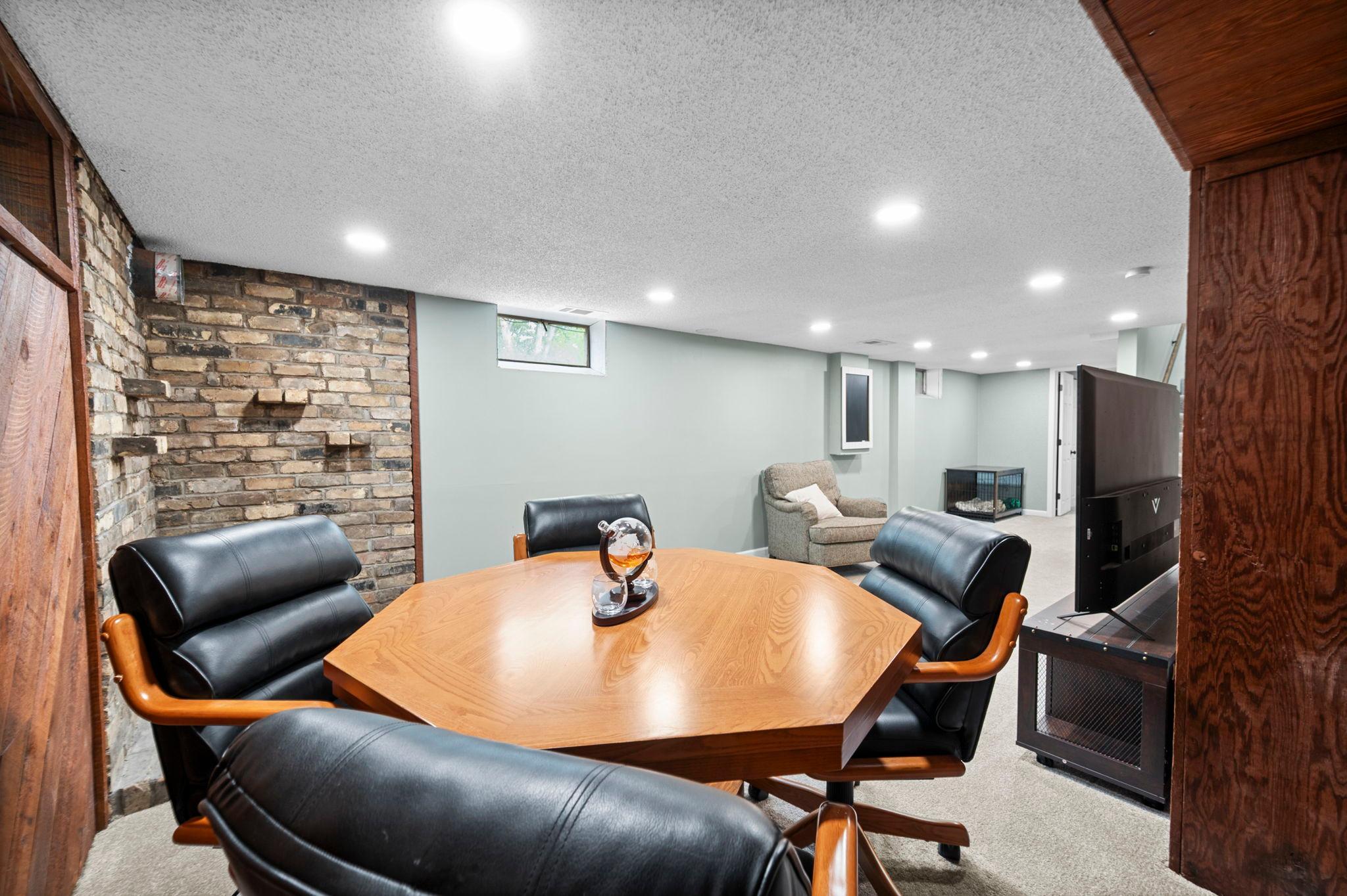 16288 Florida Way W Property Photo 17