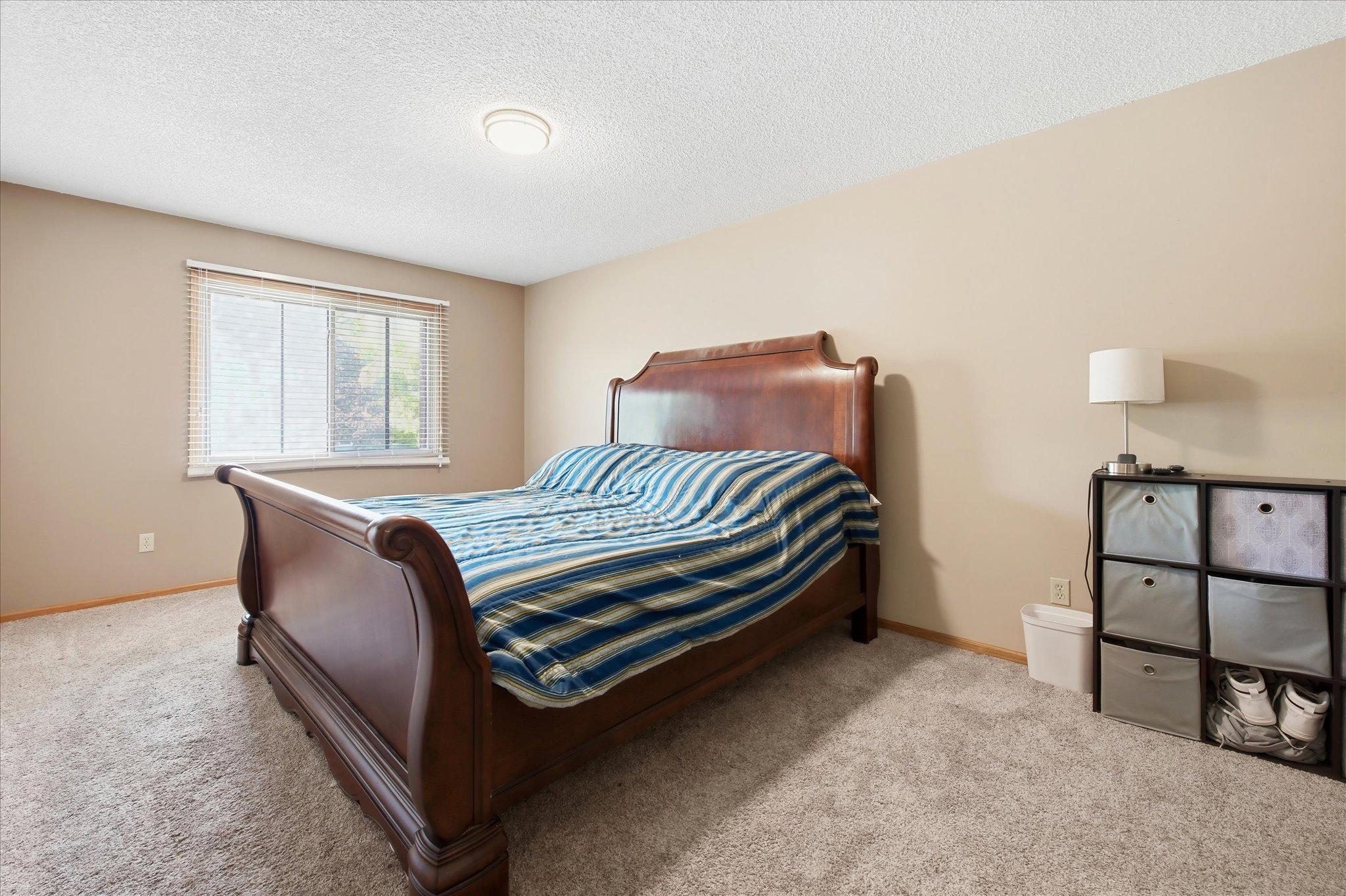 12103 Oak Park Boulevard Ne Property Photo 13