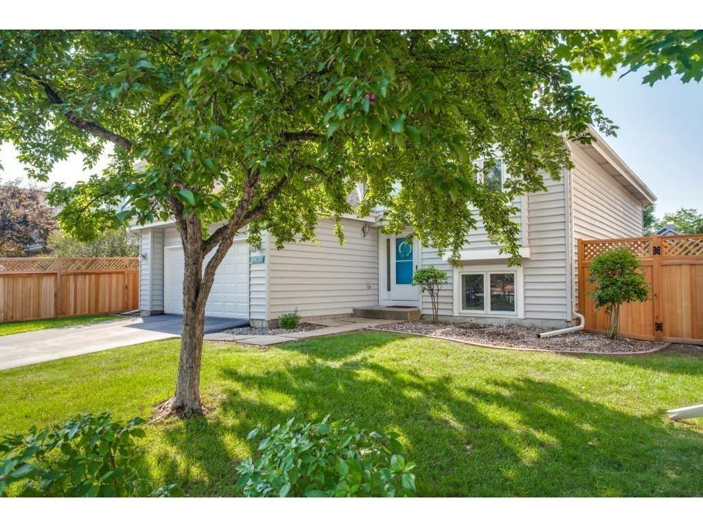 15635 17th Avenue N Property Photo 6